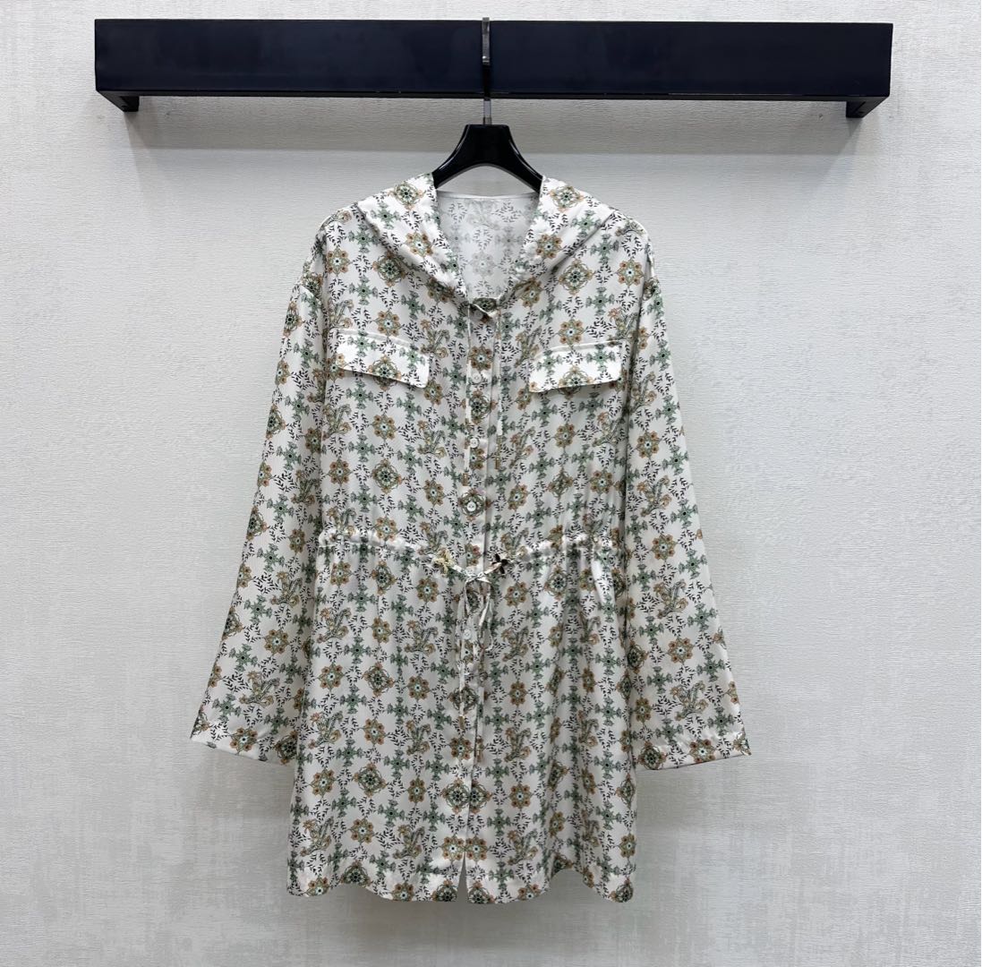 NO:733335,Louis Vuitto*2026 new arrival silk printed hooded shirt dress, customized YB imported mulberry silk material, glossy texture, comfortable and soft, symmetrical flap pockets on the chest with placket button adjustment and drawstring waist design, adding layering to the look, all over printed pattern elements, highlighting the brand tone, surface accessories development, hooded shirt dress tailoring, casual wear, high-end fashion, high version,, louis vuitton, skirts, real silk, hats,19860909Louis Vuitto*2026新品上架真丝印花连帽衬衣裙定制YB进口桑蚕丝材质 质感光泽 舒适柔软 胸前对称翻盖口袋配合开襟纽扣调节与抽绳收腰设计 增添造型层次感 通体满铺印花图案元素 彰显品牌调性 面辅料开发 连帽衬衣裙剪裁 随意穿搭高级时髦  高版本,,louis vuitton,skirts,real silk,hats,,Women's clothing