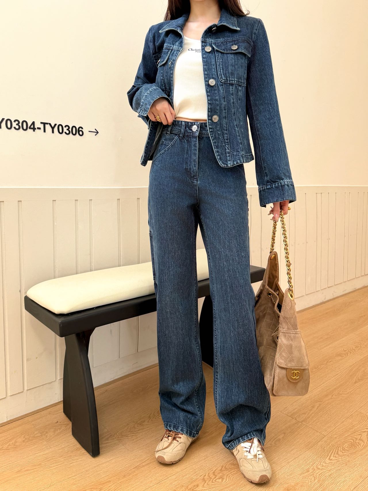 NO:738037,model pictures,,19860909模特图,,,Women's clothing