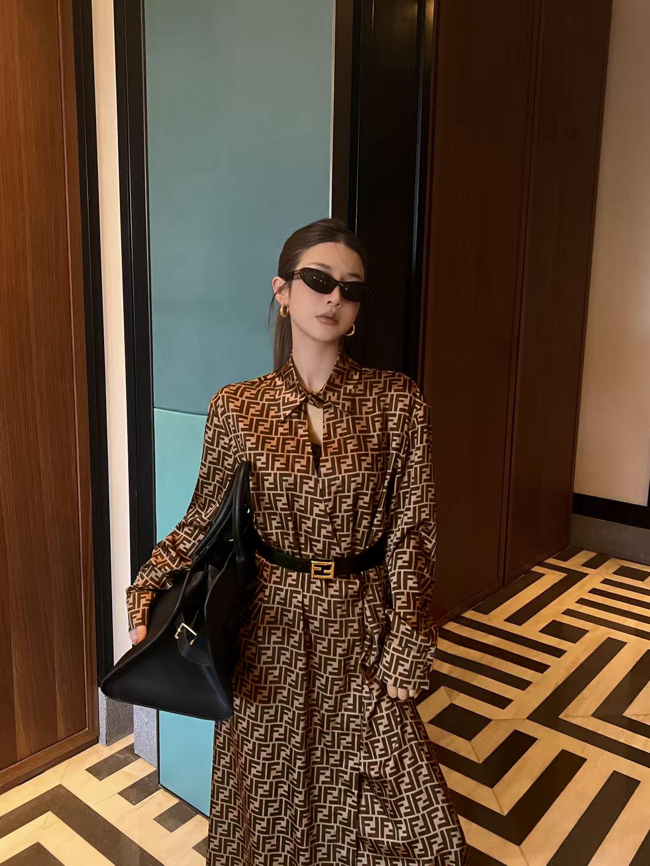 NO:739481,model pictures,,19860909模特图,,,Women's clothing