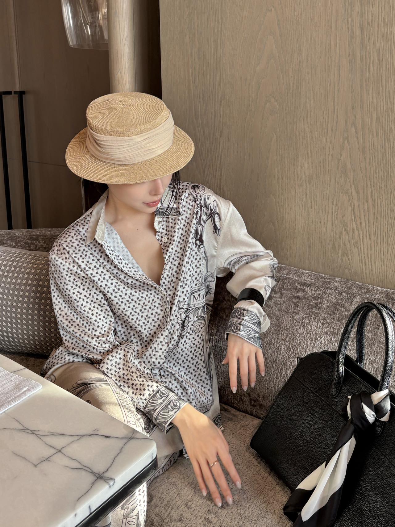 NO:739926,,,19860909,,,Women's clothing