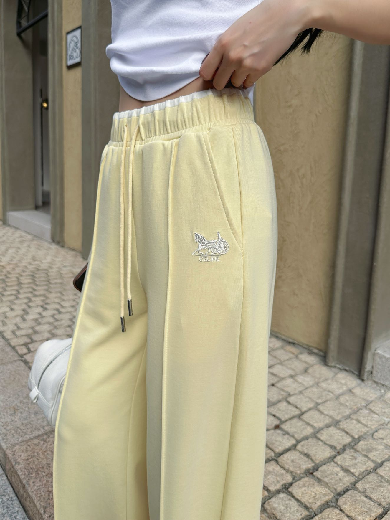 NO:742462,Model upper body picture, Celine-clothing, celine,19860909模特上身图,赛琳-服装,celine,,Women's clothing