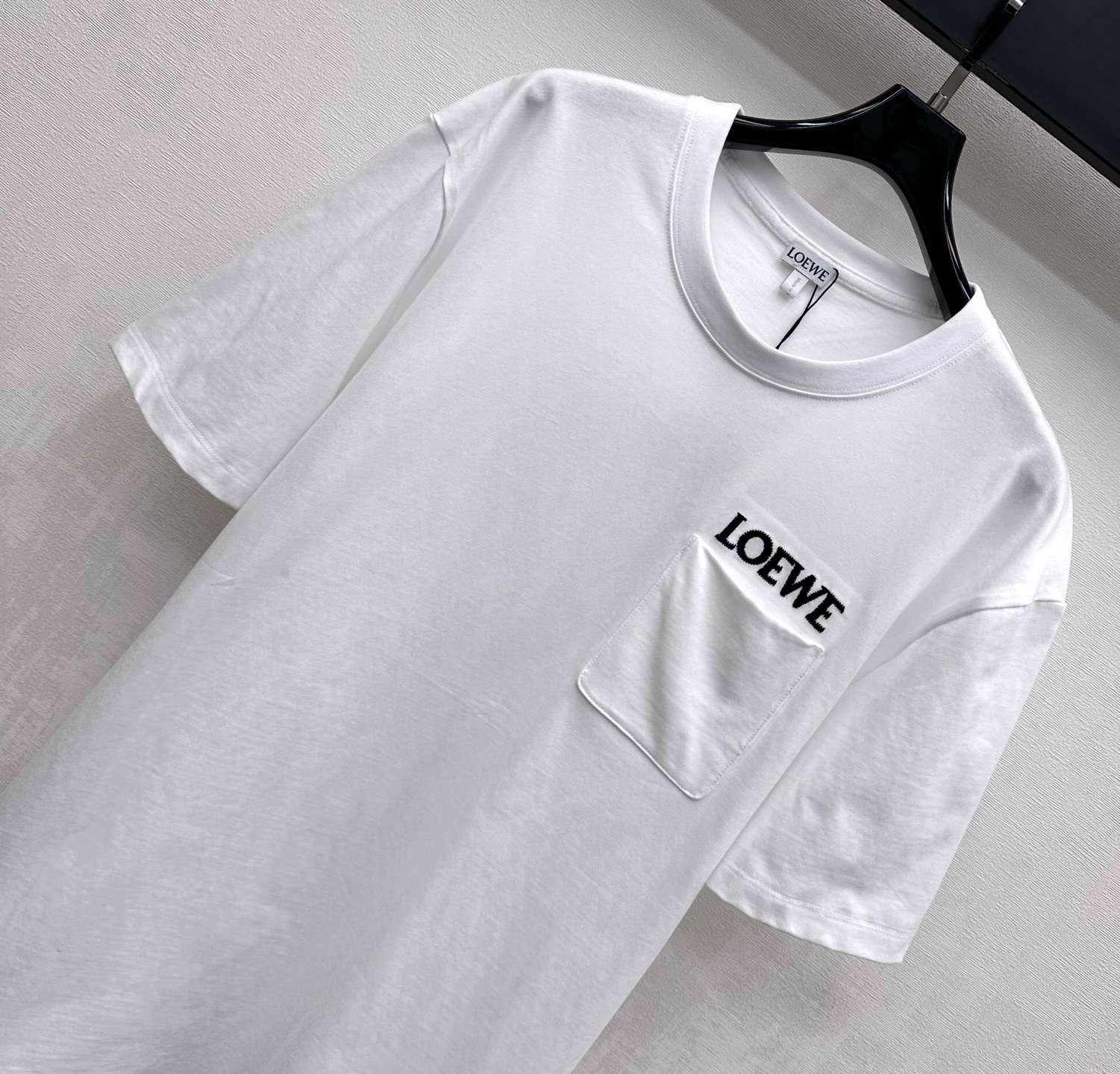 LOEWE Women Loew*2026 New Arrival 𝑇 YB T — photo 2