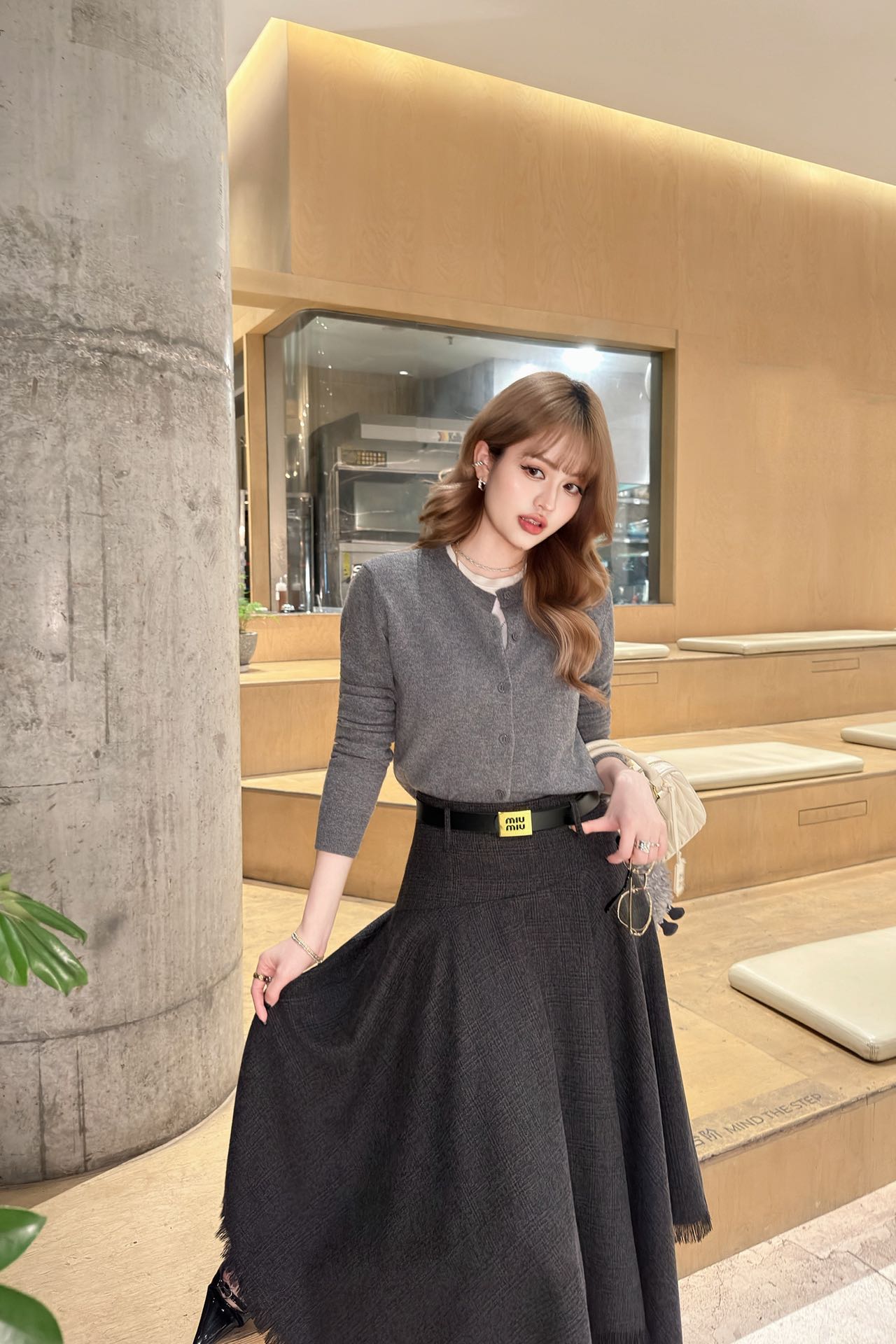 NO:760335,model pictures,,19860909模特图,,,Women's clothing