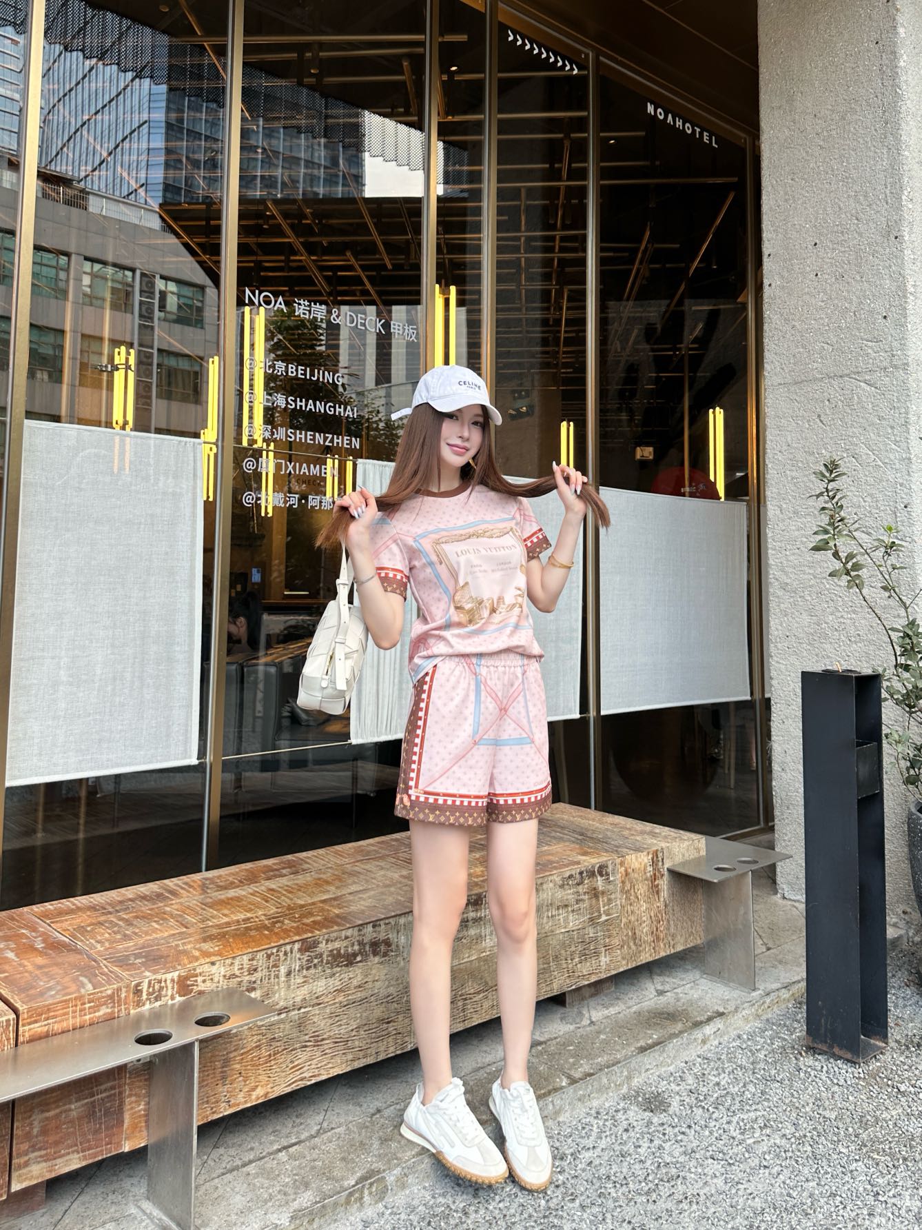 NO:776326,Model pictures,Louis Vuitton-clothing,louis vuitton,19860909模特图,路易威登-服装,louis vuitton,,Women's clothing