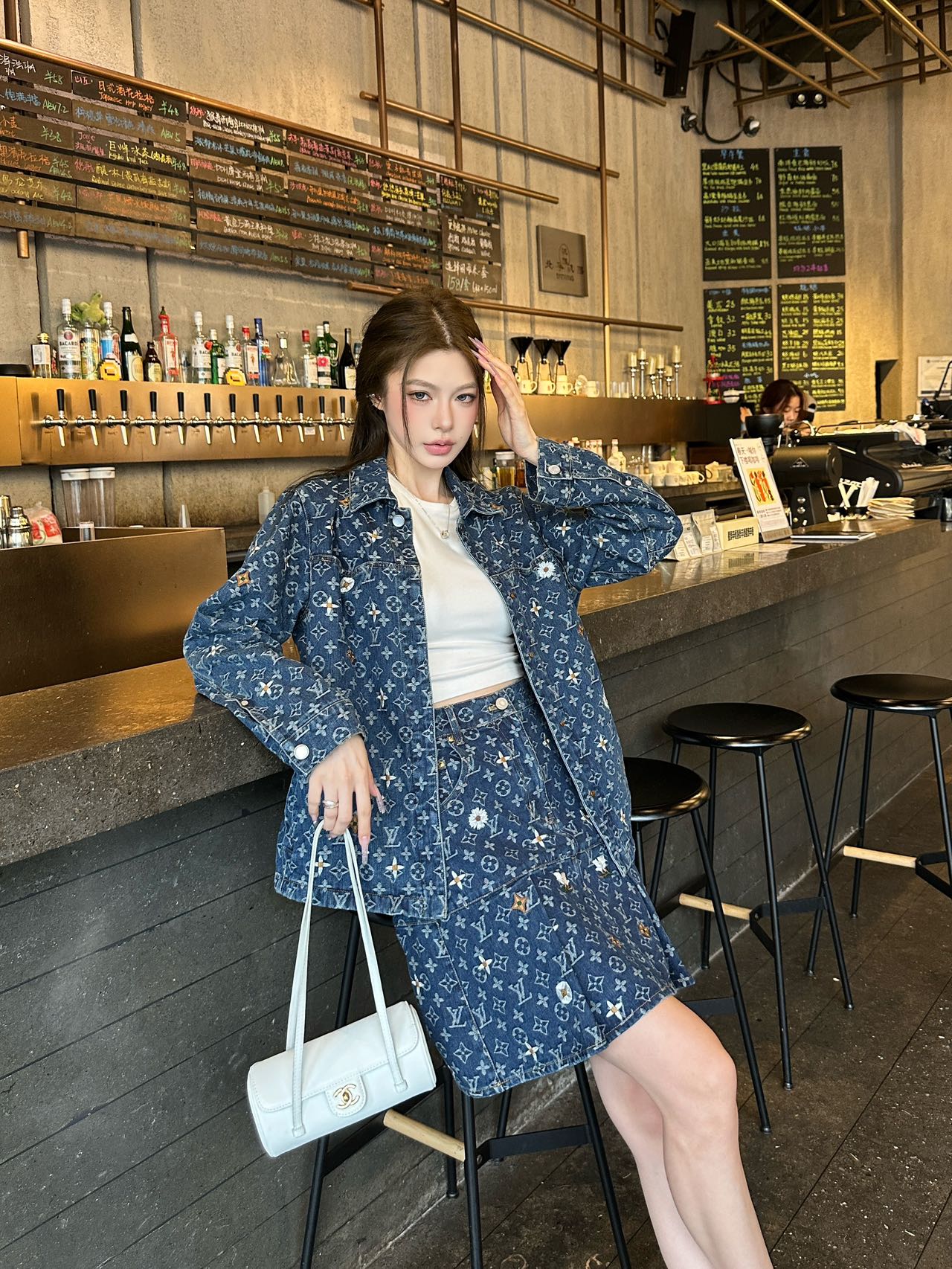 NO:822647,model pictures,,19860909模特图,,,Women's clothing