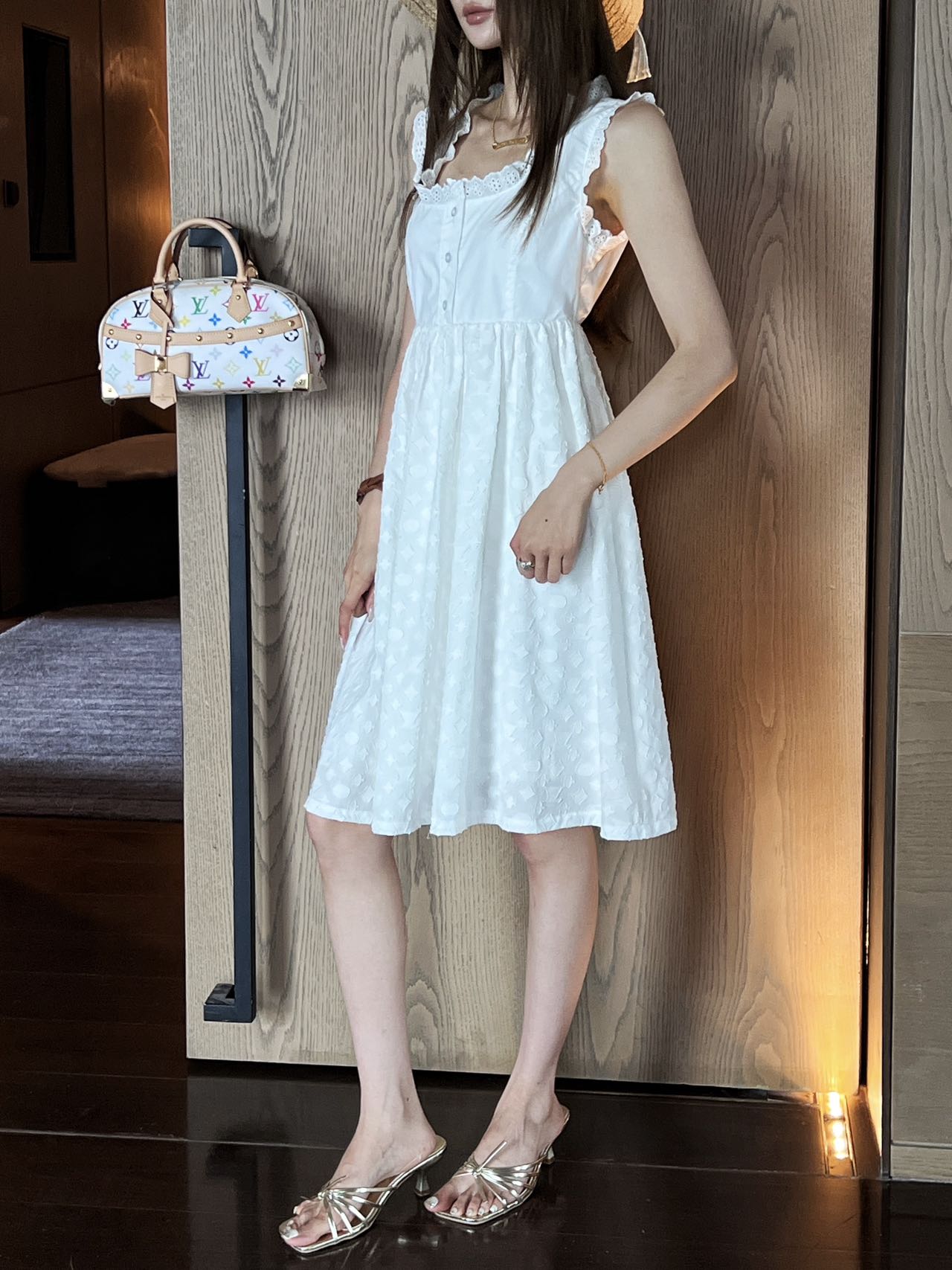 NO:844517,model pictures,,19860909模特图,,,Women's clothing