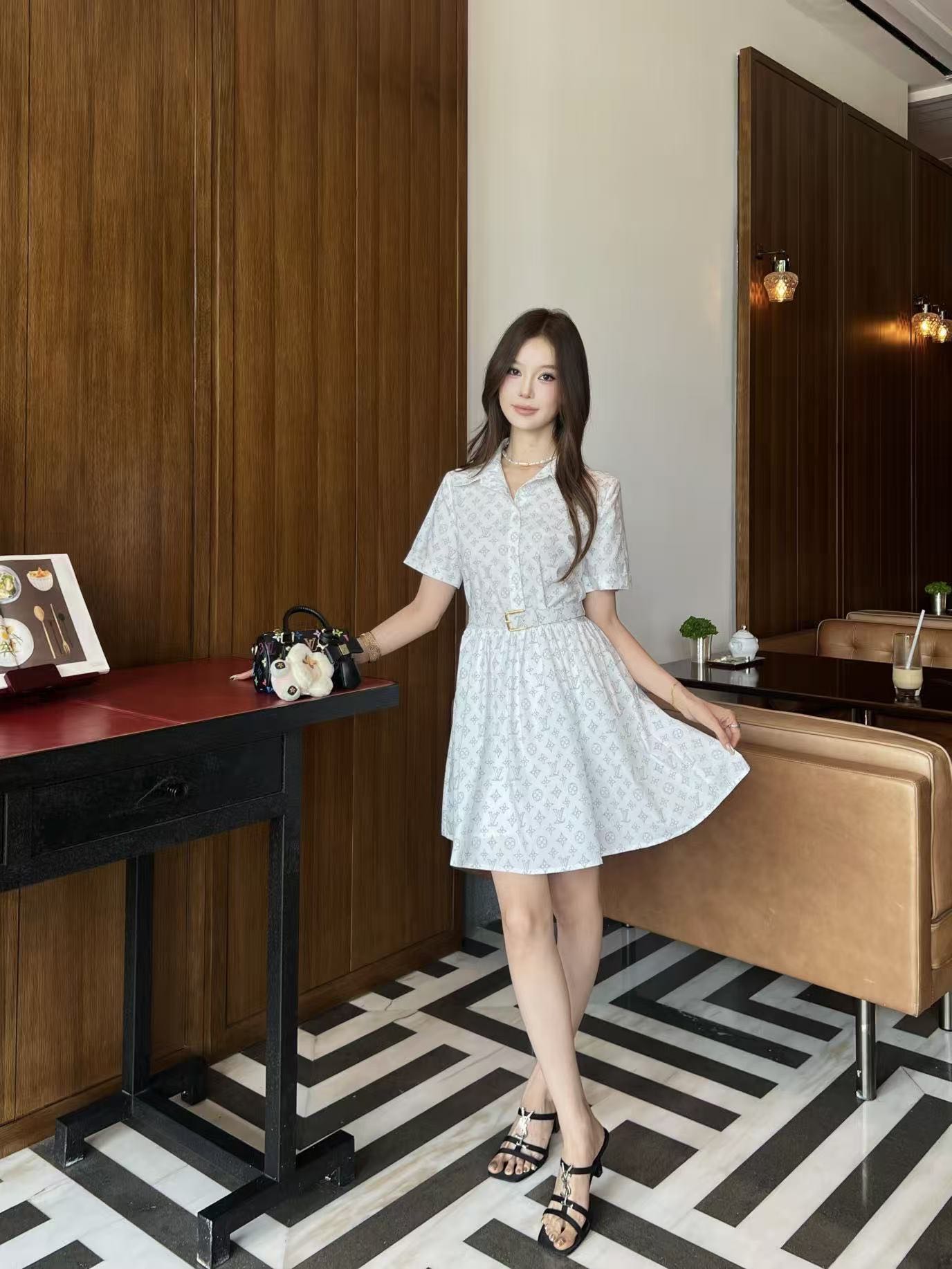 NO:872990,model pictures,,19860909模特图,,,Women's clothing