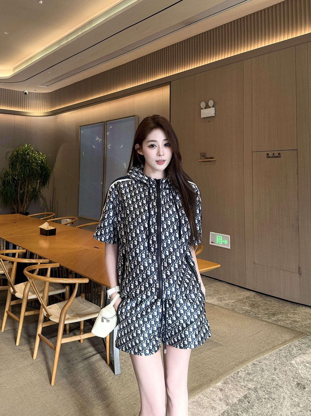 NO:877799,model pictures,,19860909模特图,,,Women's clothing