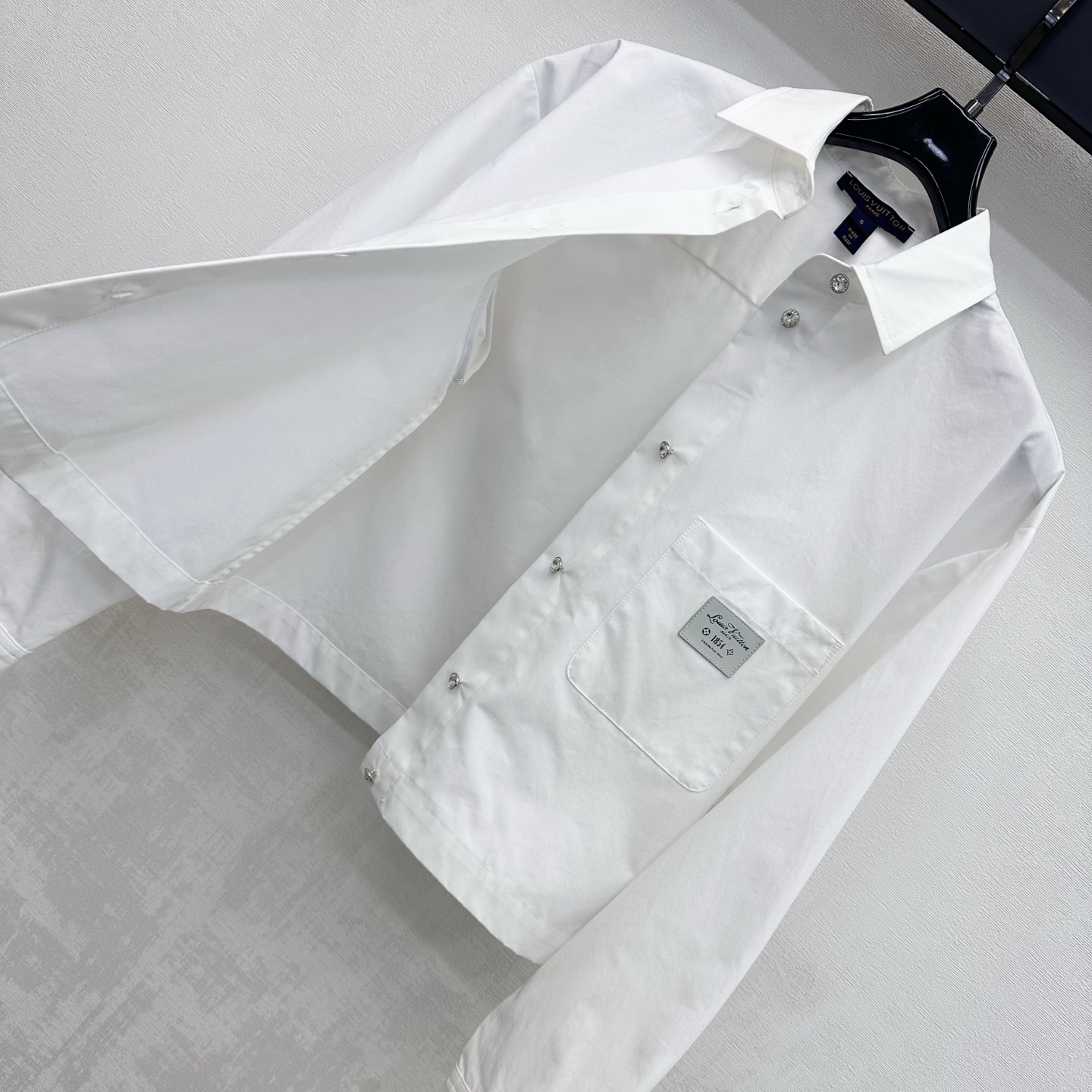 루이비통 여성 셔츠 135442 Louis Vuitton Shirt 썸네일 이미지