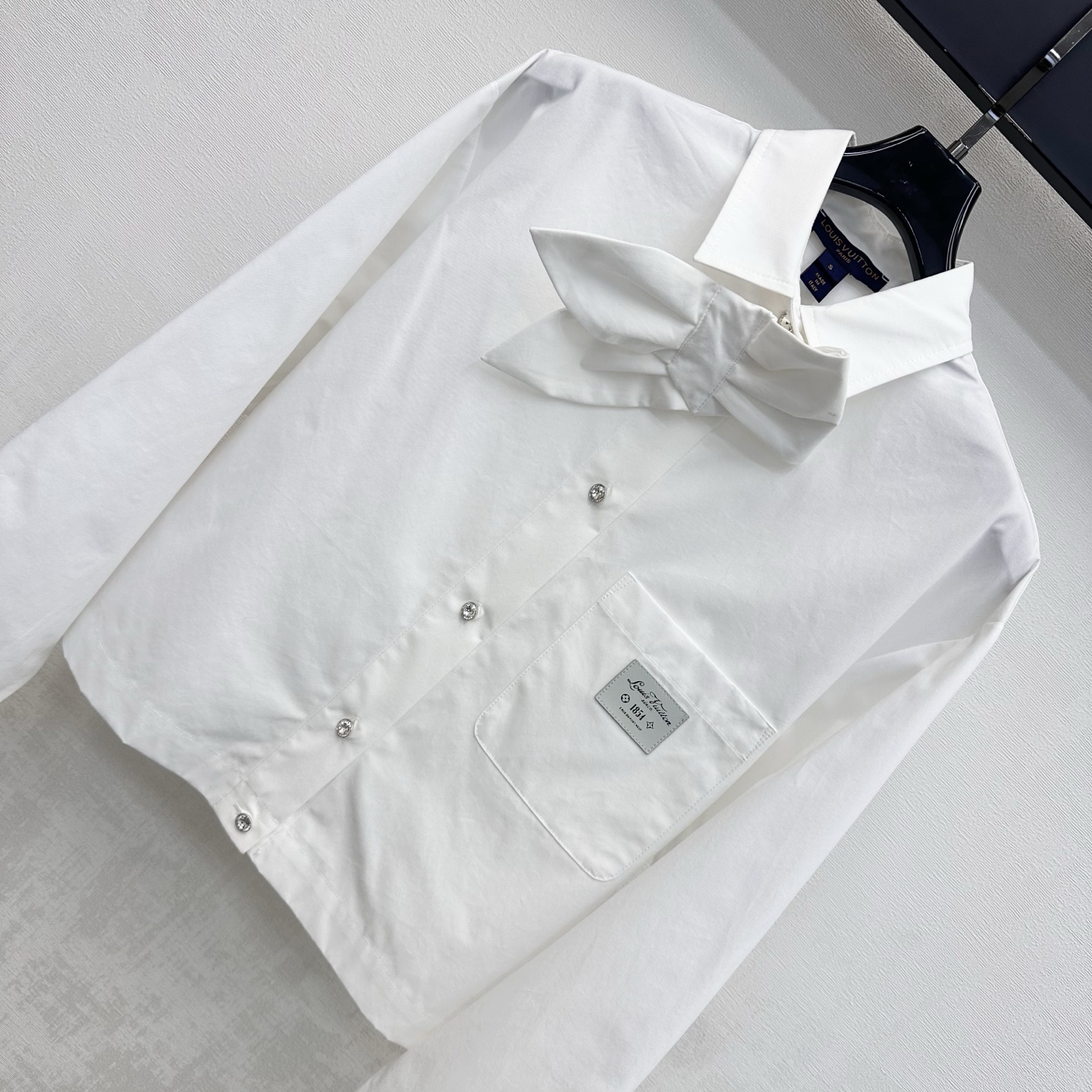 루이비통 여성 셔츠 135442 Louis Vuitton Shirt 썸네일 이미지
