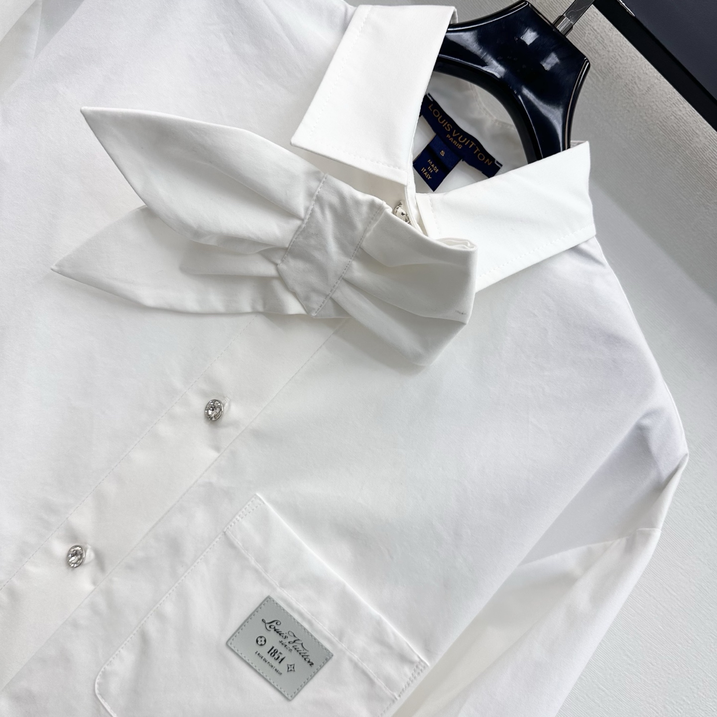 루이비통 여성 셔츠 135442 Louis Vuitton Shirt 썸네일 이미지
