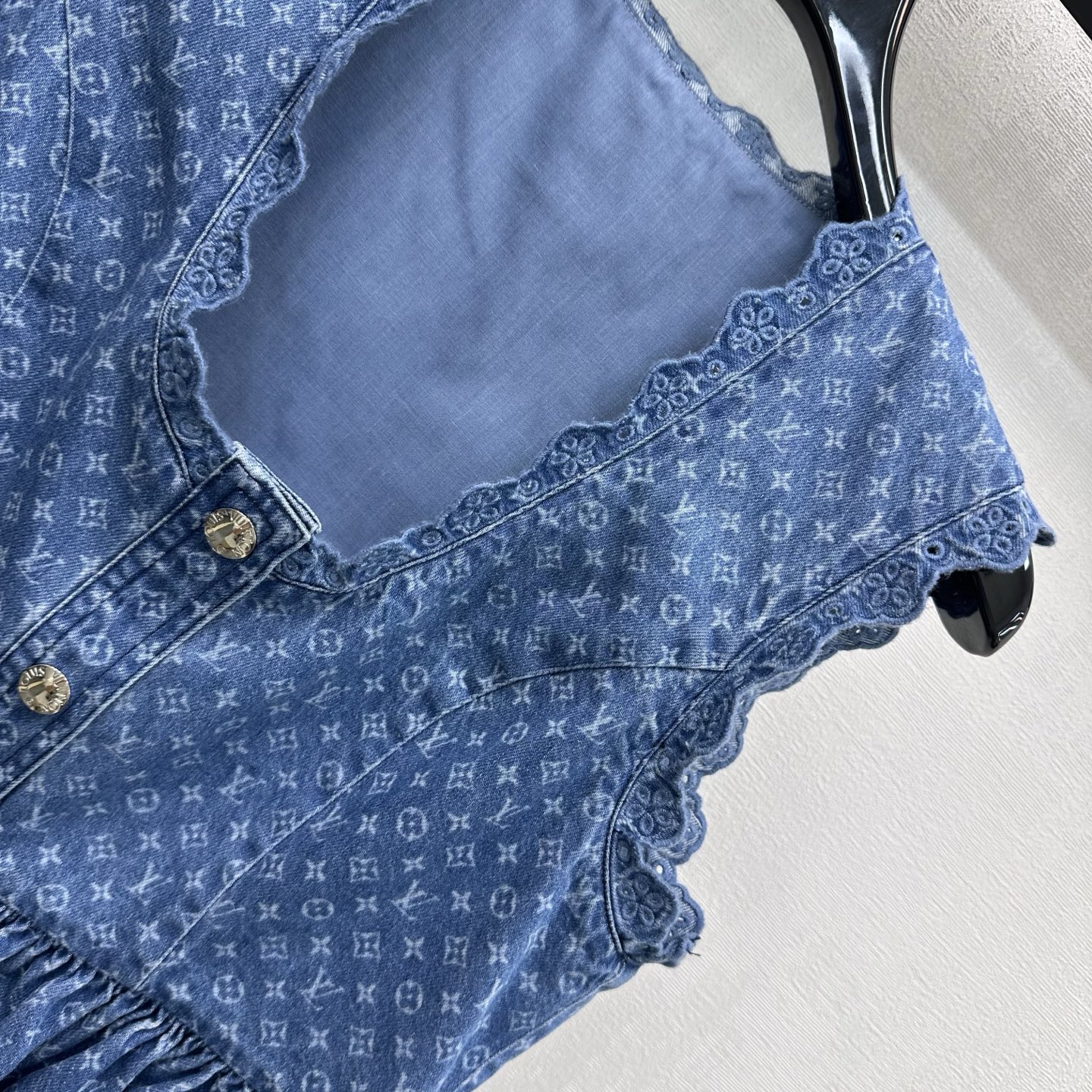 louis vuitton ruffle hem denim top