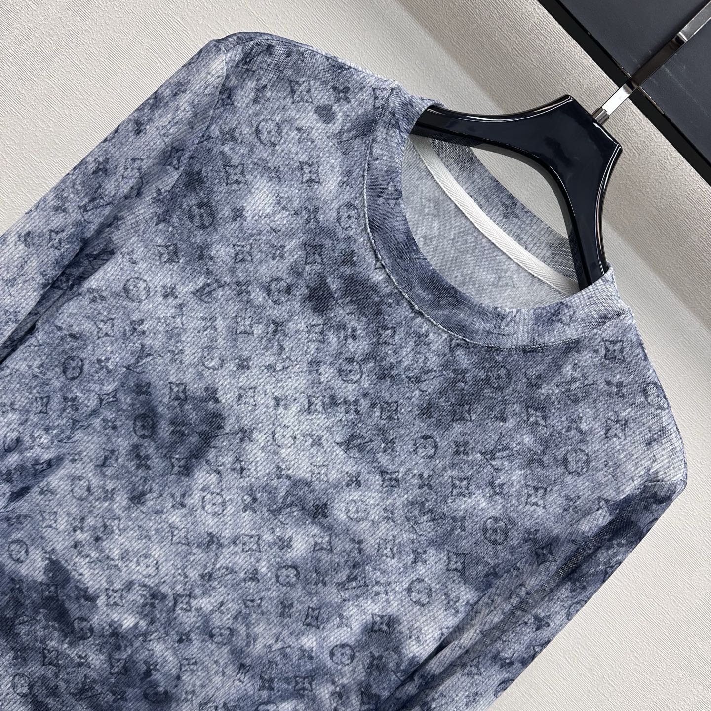 louis vuitton tie dye mesh long sleeved top