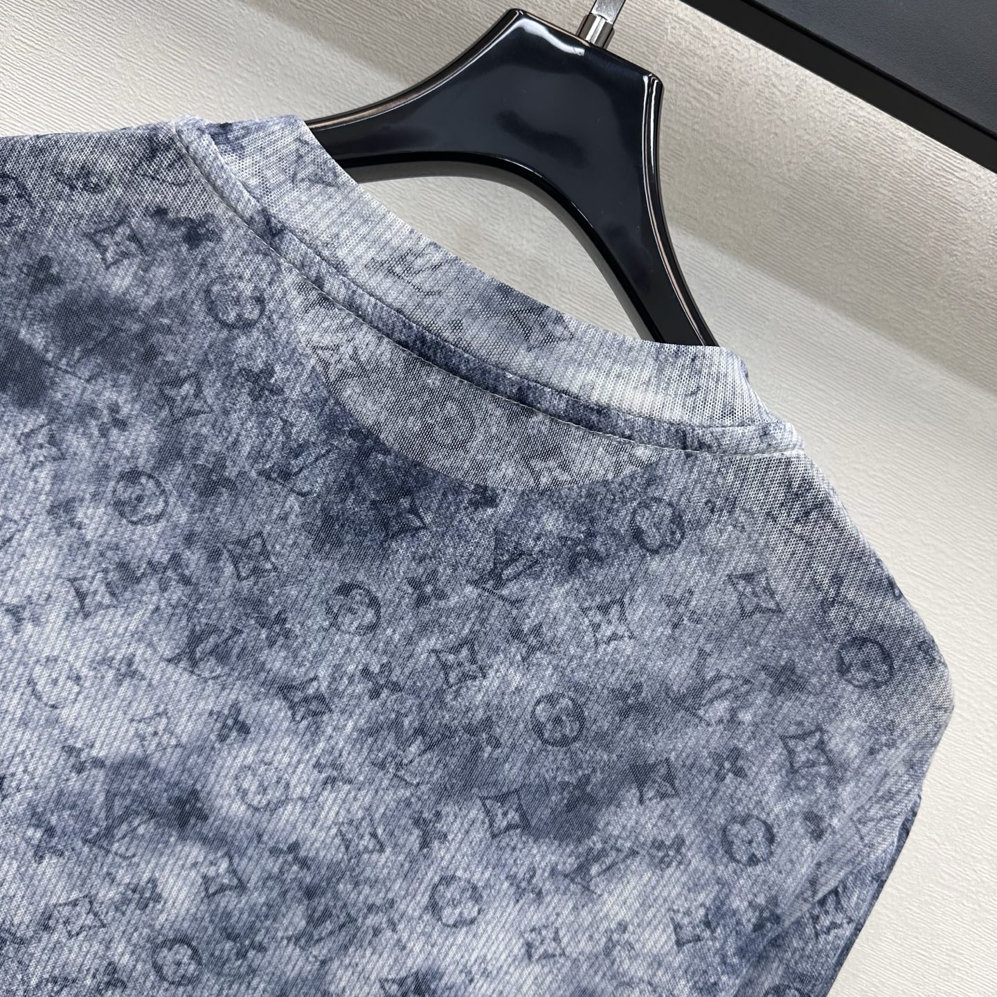 louis vuitton tie dye mesh long sleeved top