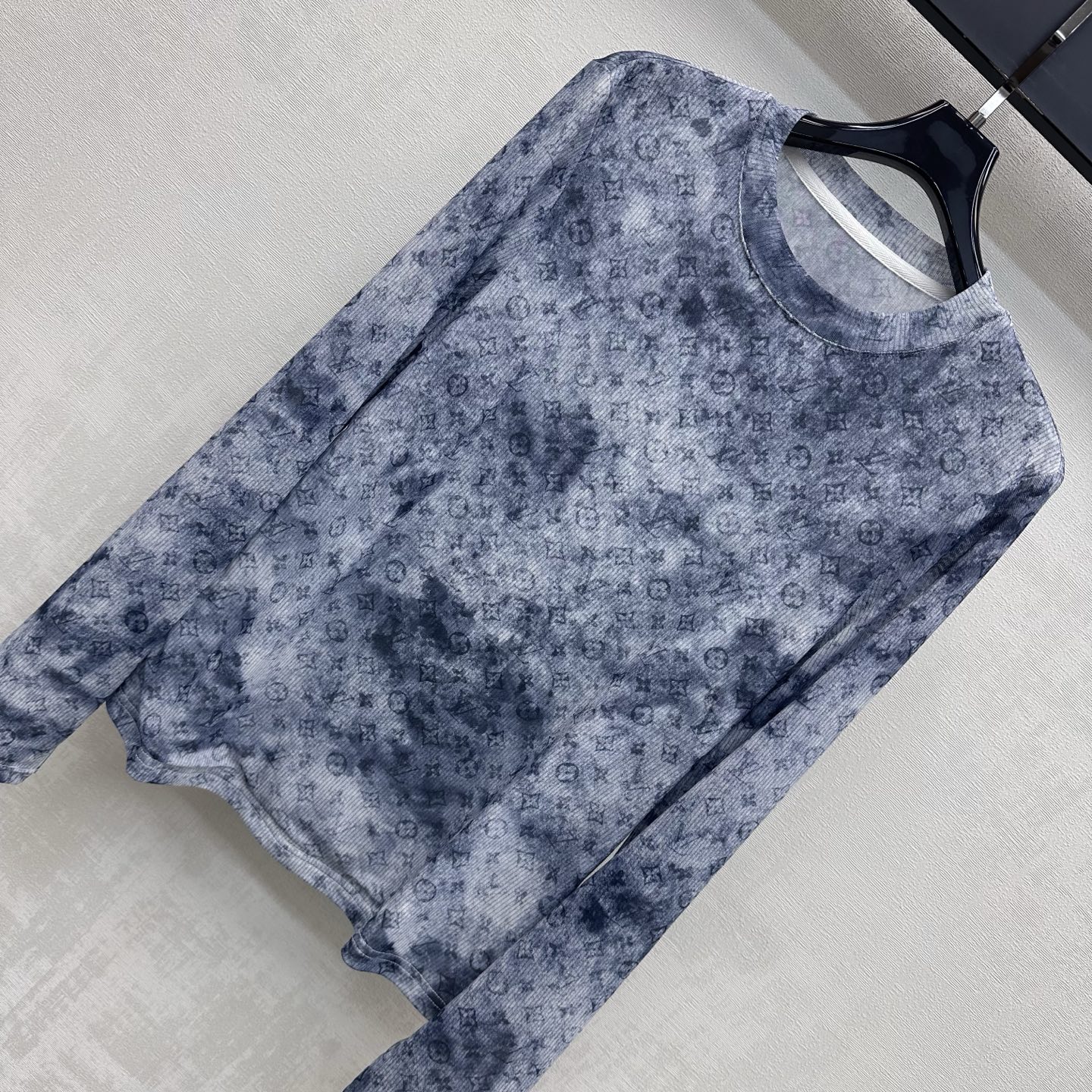 louis vuitton tie dye mesh long sleeved top