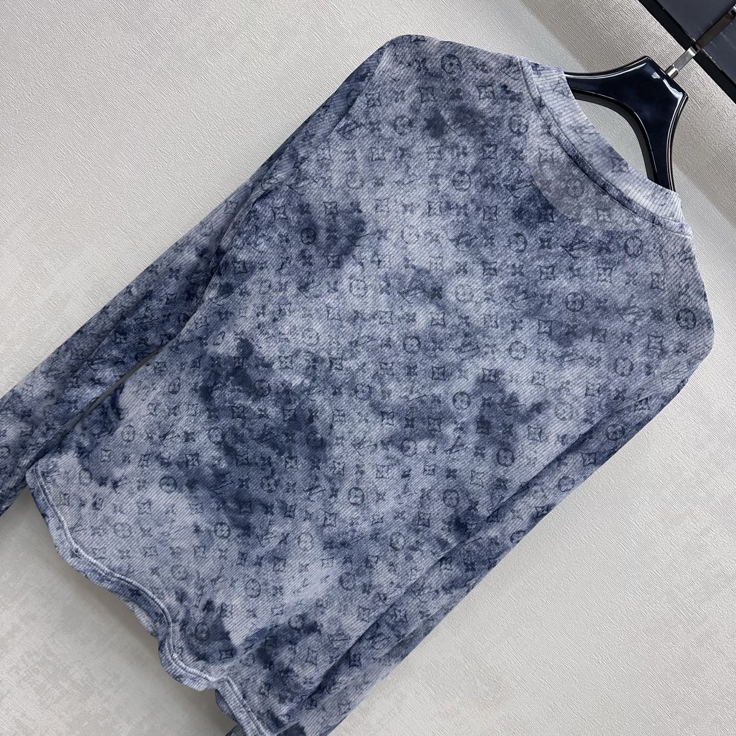 louis vuitton tie dye mesh long sleeved top