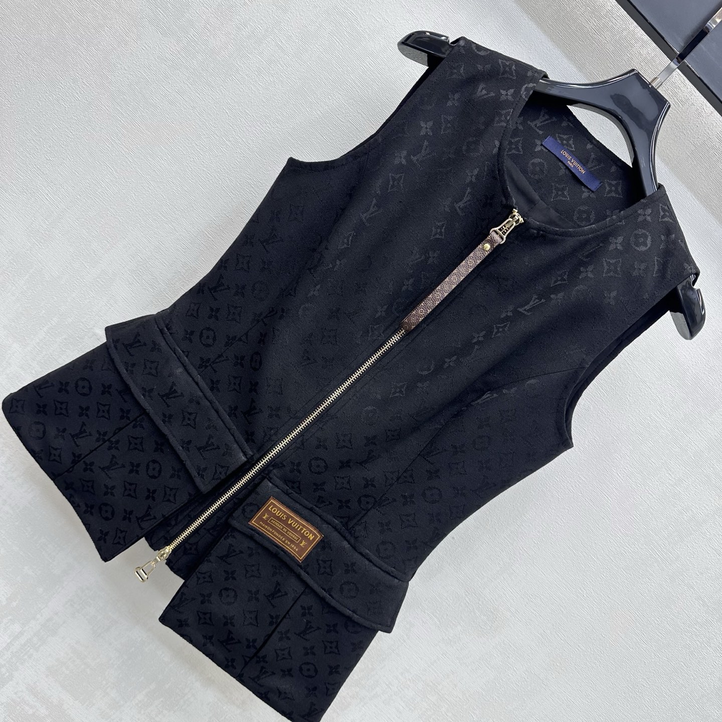 louis vuitton monogram jacquard fitted vest