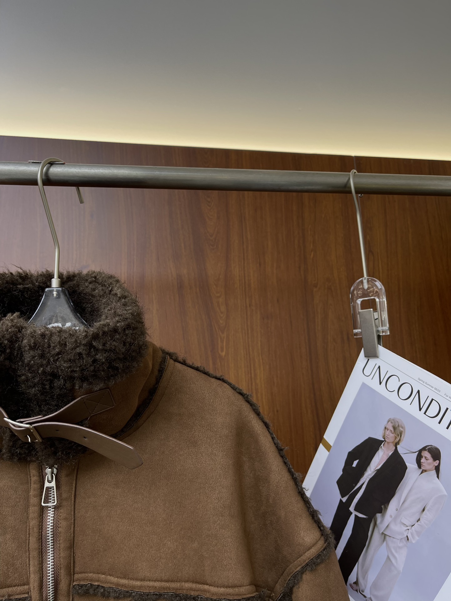 High-End Women’s Suits: LV Inspired Styles for Autumn and Winter Comfort - 图片 6