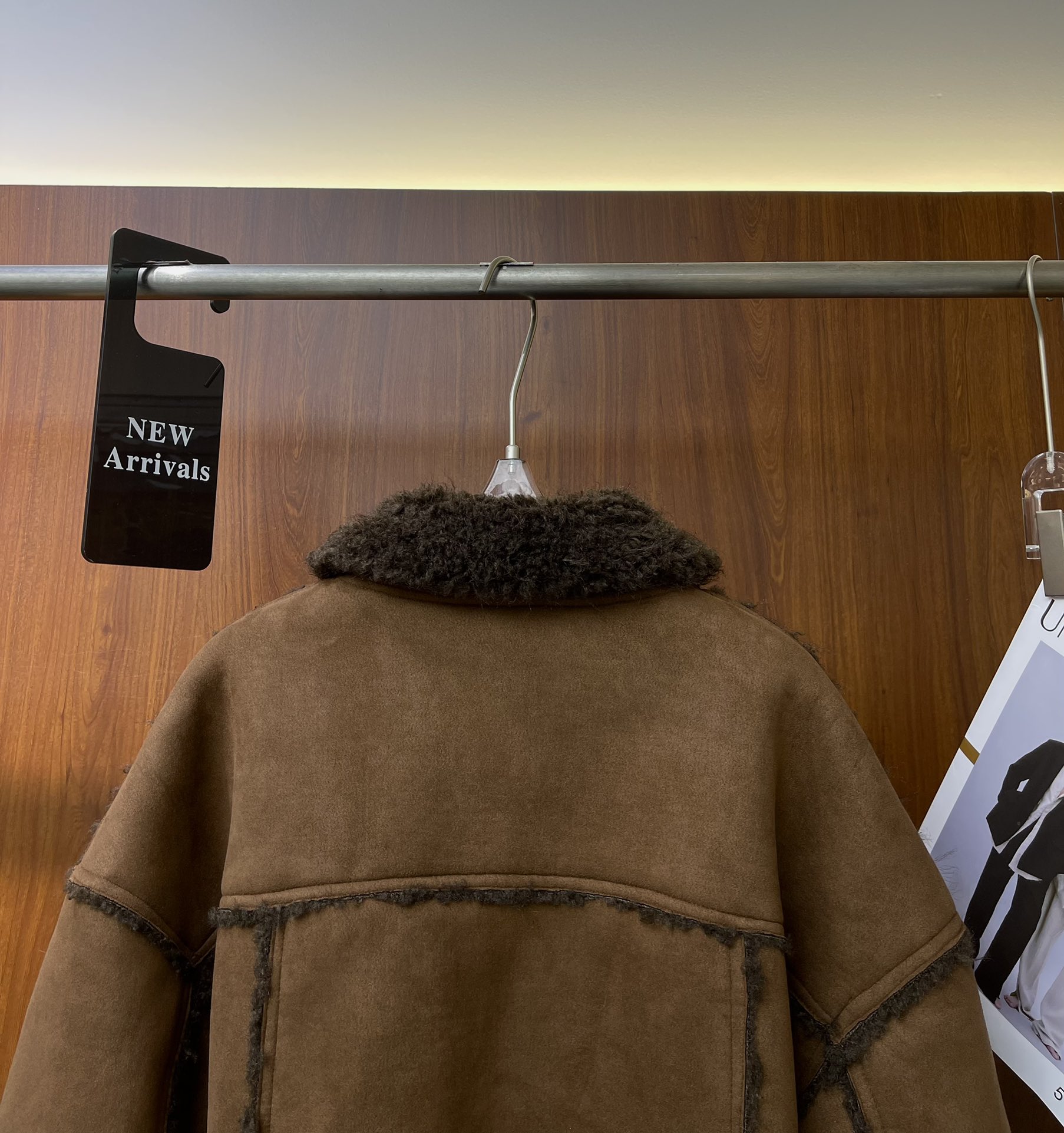High-End Women’s Suits: LV Inspired Styles for Autumn and Winter Comfort - 图片 7