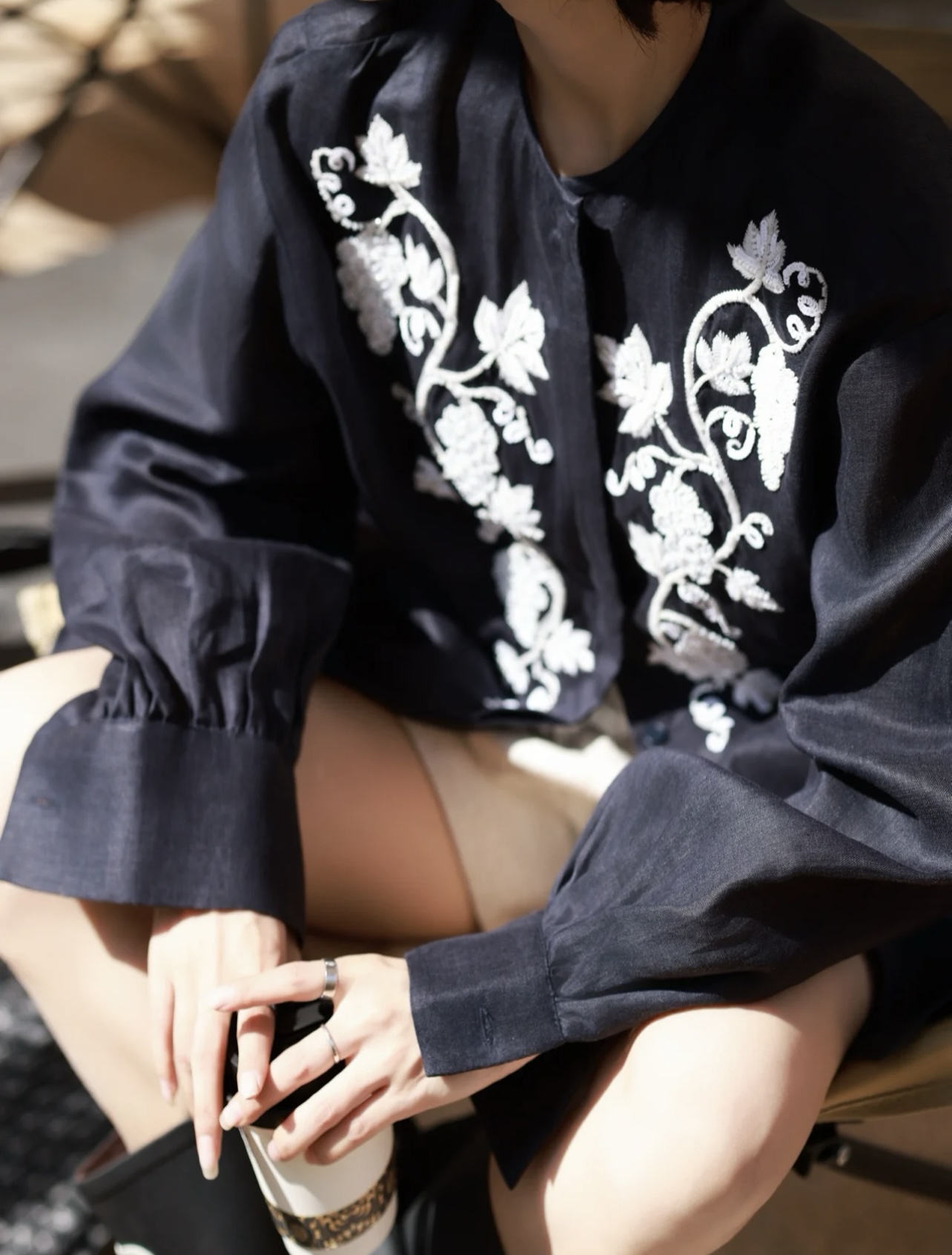 High-End Women’s Suit: Natural Paralyzing Embroidered Shorts for Summer Fashion - 图片 5