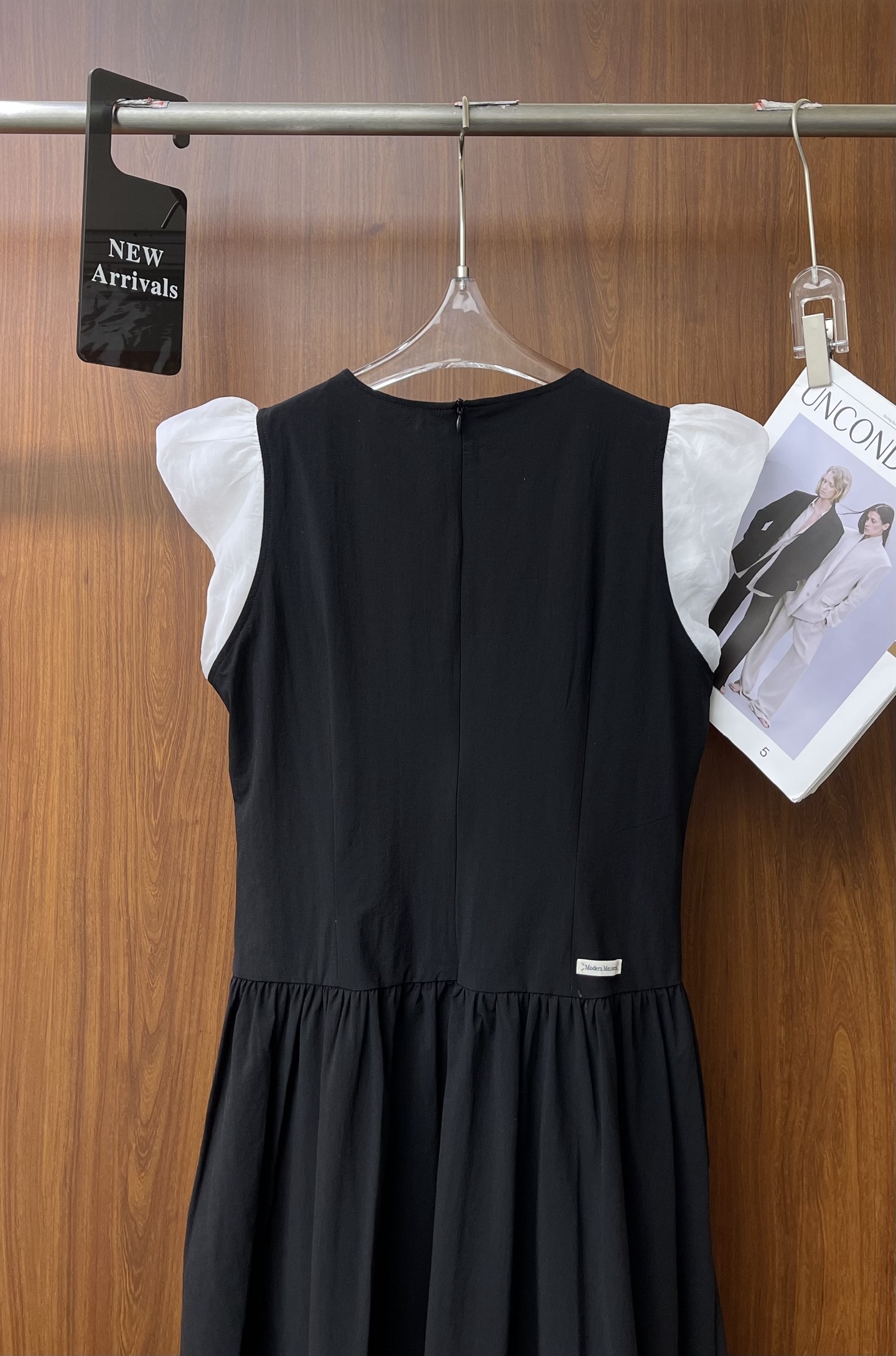 High-End Women’s Clothing: MM6 French Style with Unique Details and Comfortable Fit - 图片 9