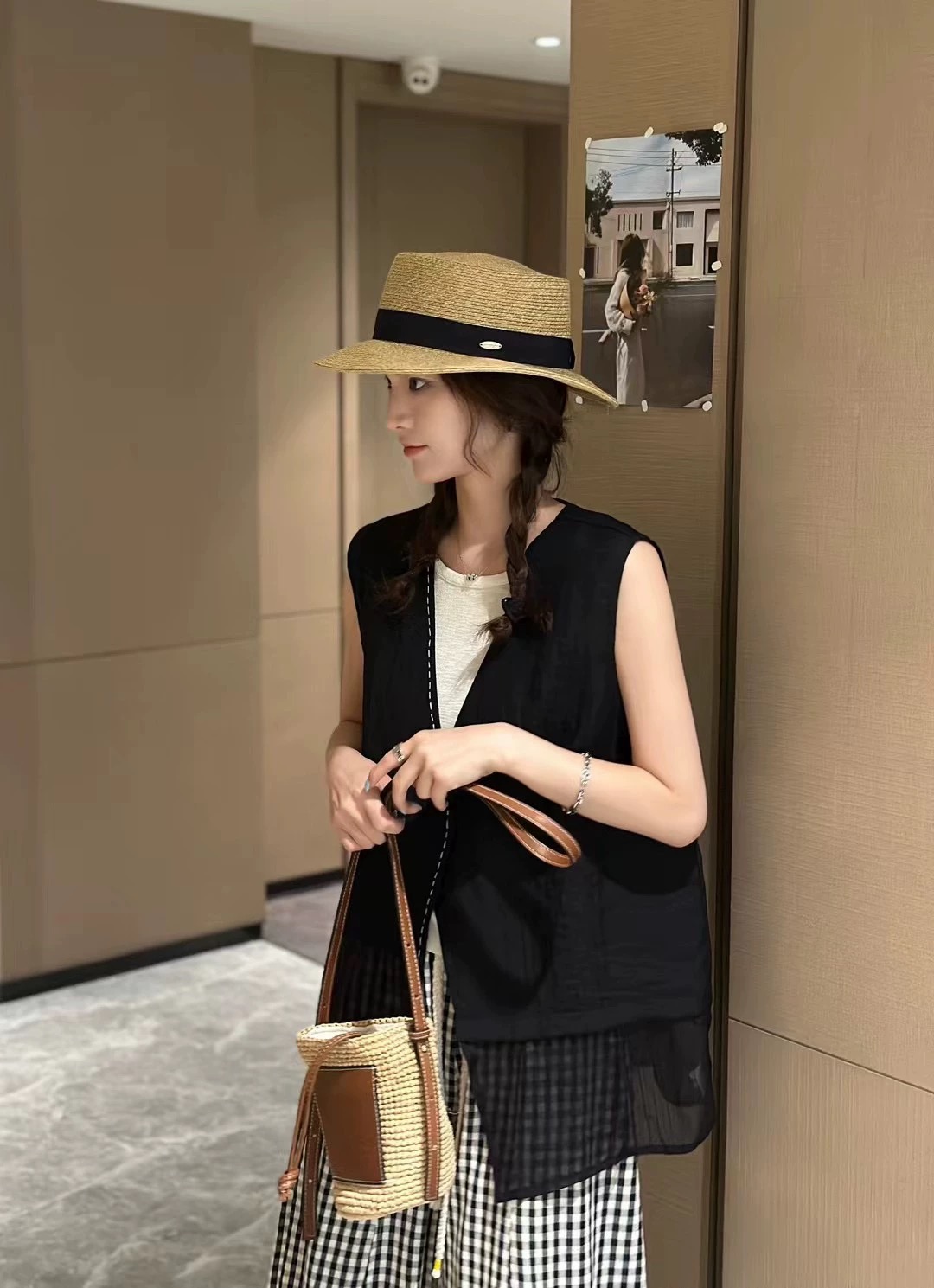 High-End Women’s Clothes: Stylish Designs for a Relaxed yet Chic Look - 图片 2