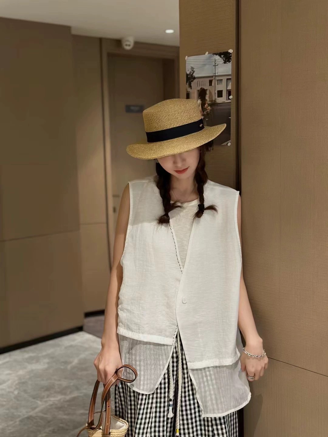 High-End Women’s Clothes: Stylish Designs for a Relaxed yet Chic Look - 图片 7