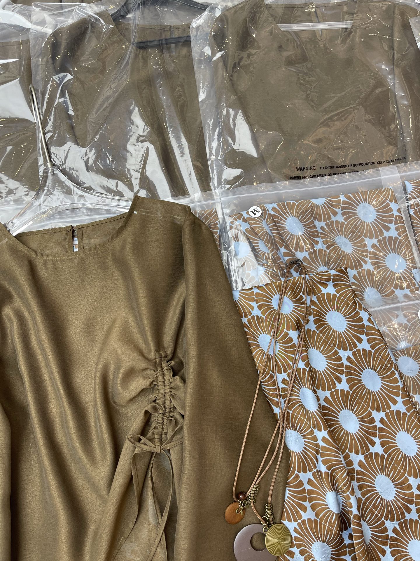 High-Quality Women’s Clothes: Innovative Designs by Packing Masters for Fashionable Style - 图片 9