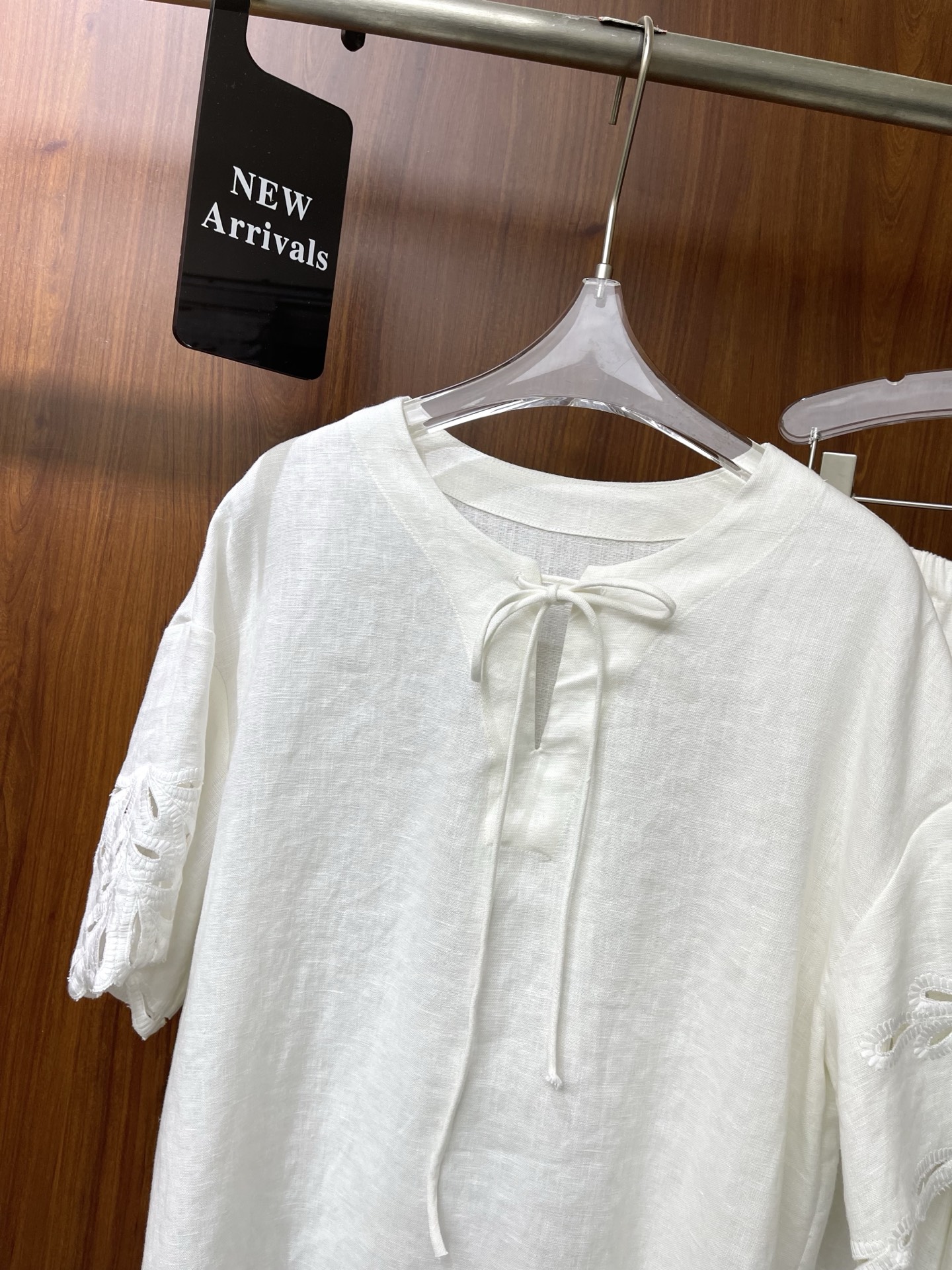 Elegant High-End Women’s Suit with V-Band Design for Comfort and Style - 图片 9