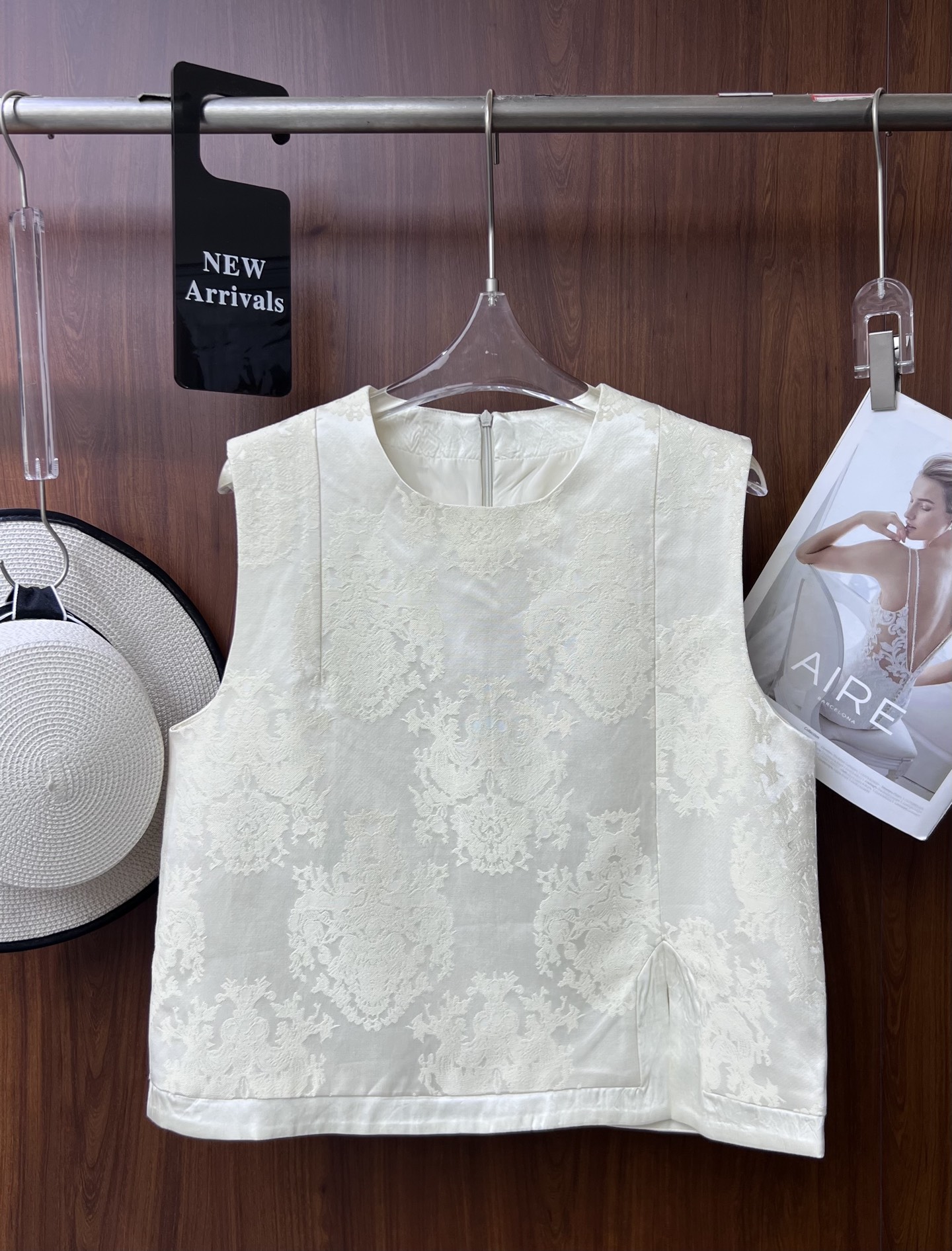Elegant Jacquard Vest - Chinese Style Slim Fit Sleeveless Top 5 i1755078582032 1632 0 4