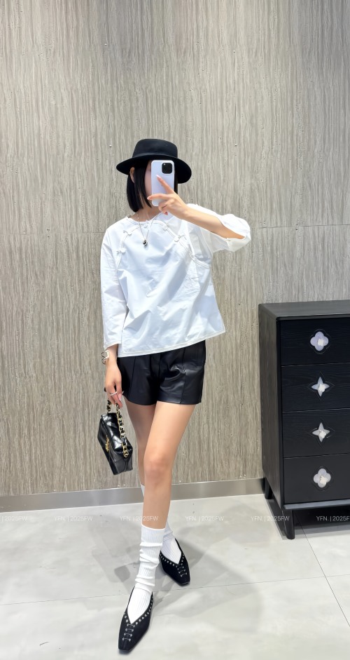 Elegant Lace Trim New Chinese Style Blouse - Comfortable & Chic Design 1 Elegant Lace Trim New Chinese Style Blouse - Comfortable & Chic Design