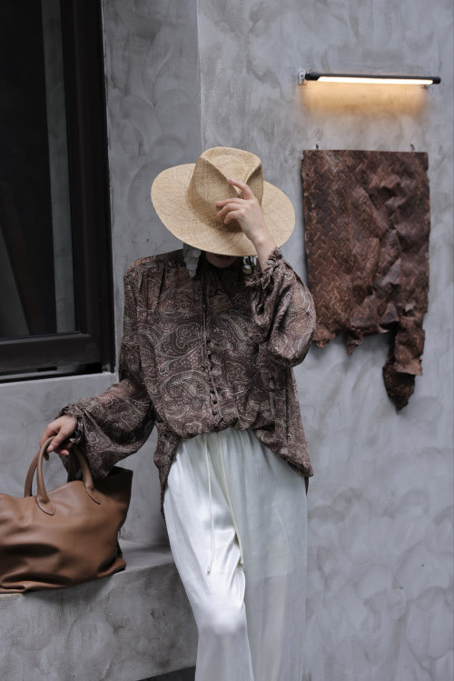 Boho Paisley Print Blouse, Retro Loose Fit Shirt with Tie Neck for Women 1 Boho Paisley Print Blouse, Retro Loose Fit Shirt with Tie Neck for Women