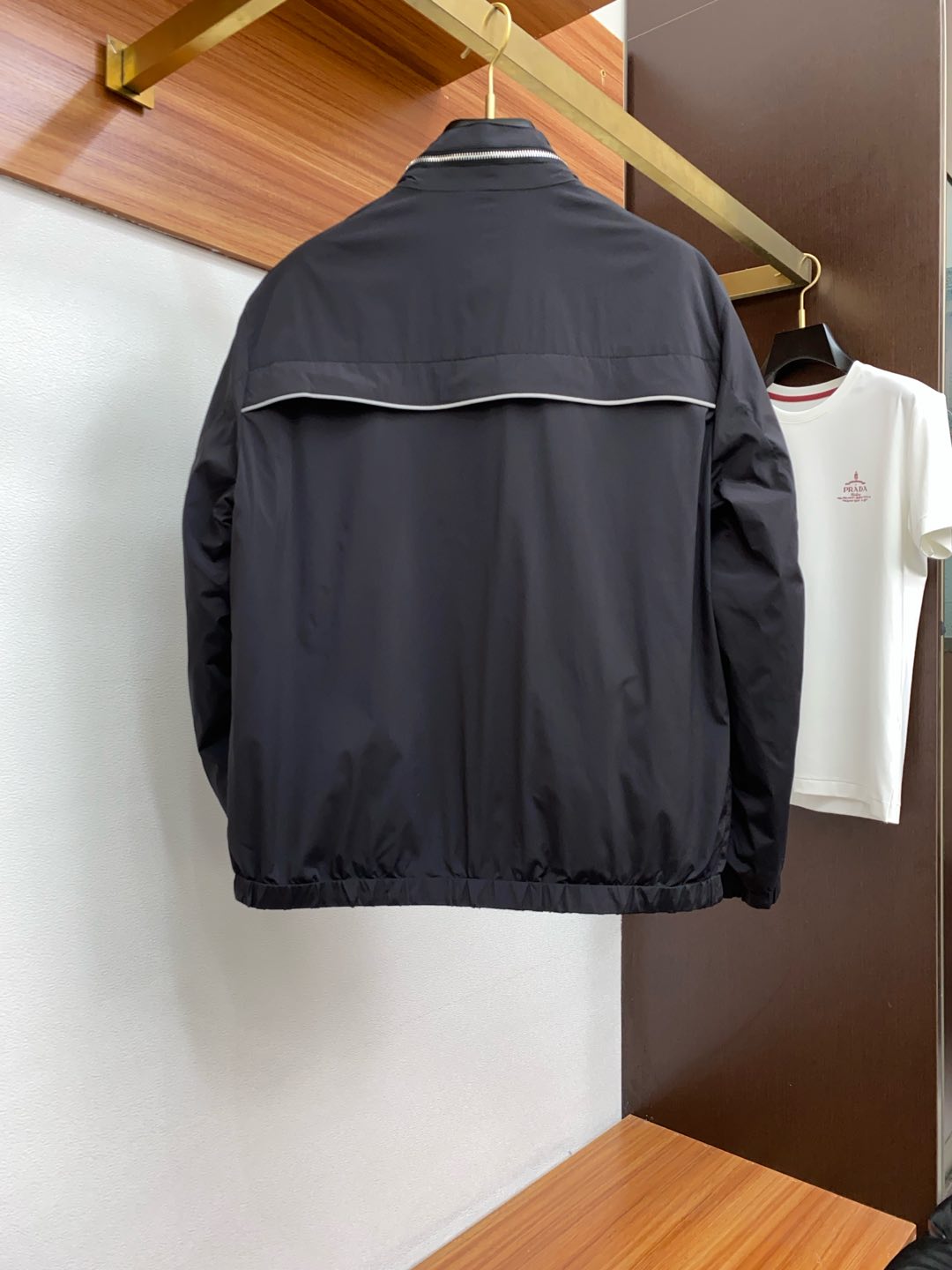 古奇 25新品立领双面外套 时尚帅气，简约百搭款 定制珠光原版面料 不仅挺括 保持潮流的廓形，又穿着舒