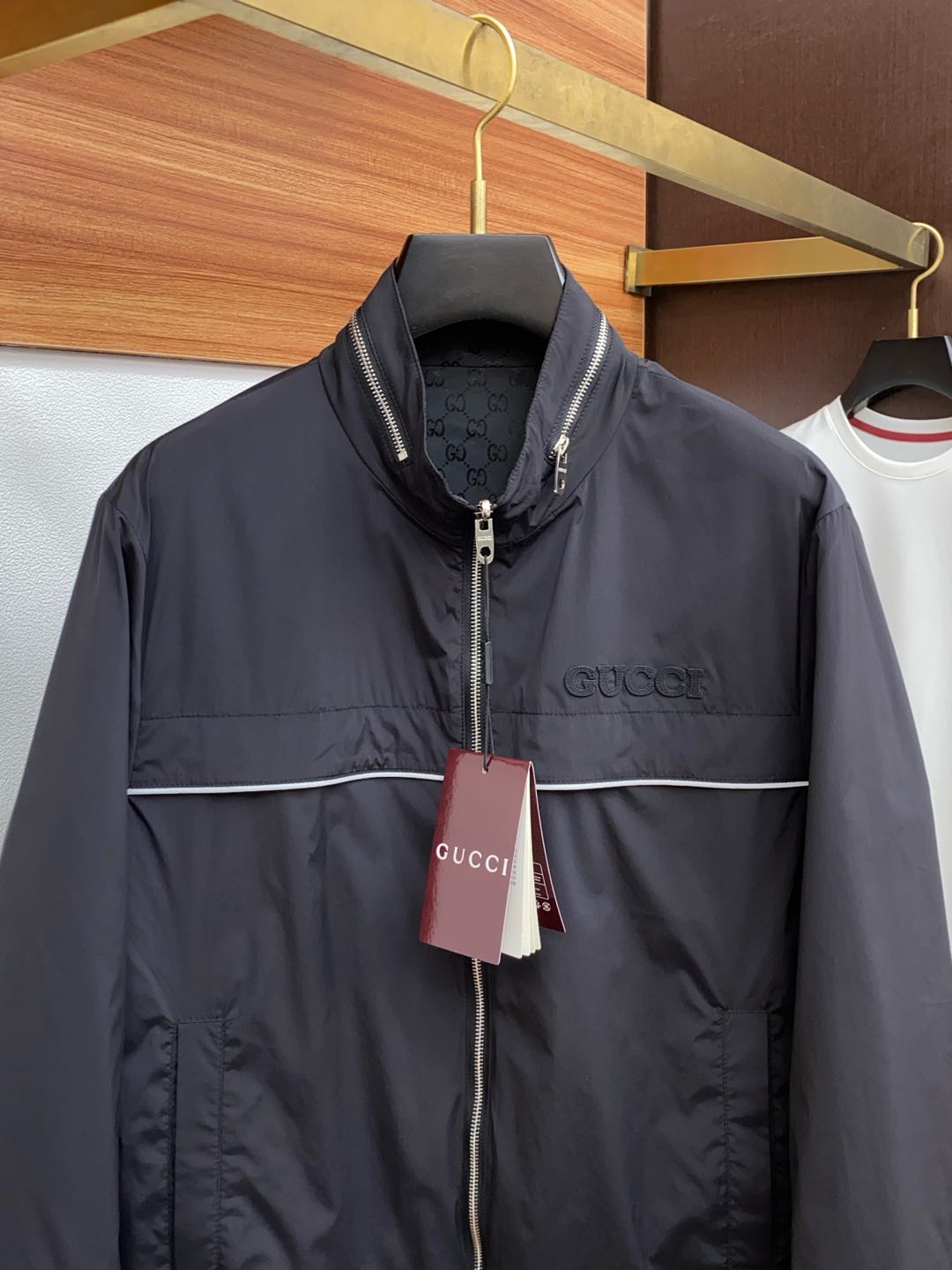  古奇 25新品立领双面外套 时尚帅气，简约百搭款 定制珠光原版面料 不仅挺括 保持潮流的廓形，又穿着舒