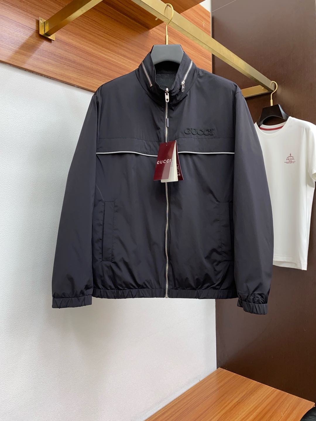  古奇 25新品立领双面外套 时尚帅气，简约百搭款 定制珠光原版面料 不仅挺括 保持潮流的廓形，又穿着舒