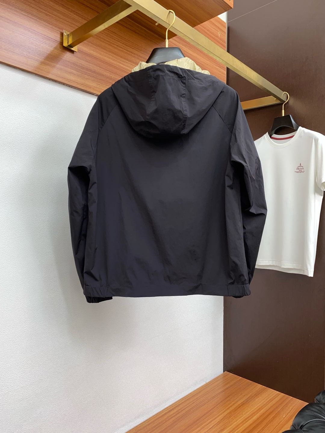  1v 路易威登 25新品双面夹克外套 时尚帅气，简约百搭款 定制原版面料 不仅挺括 保持潮流的廓形，又