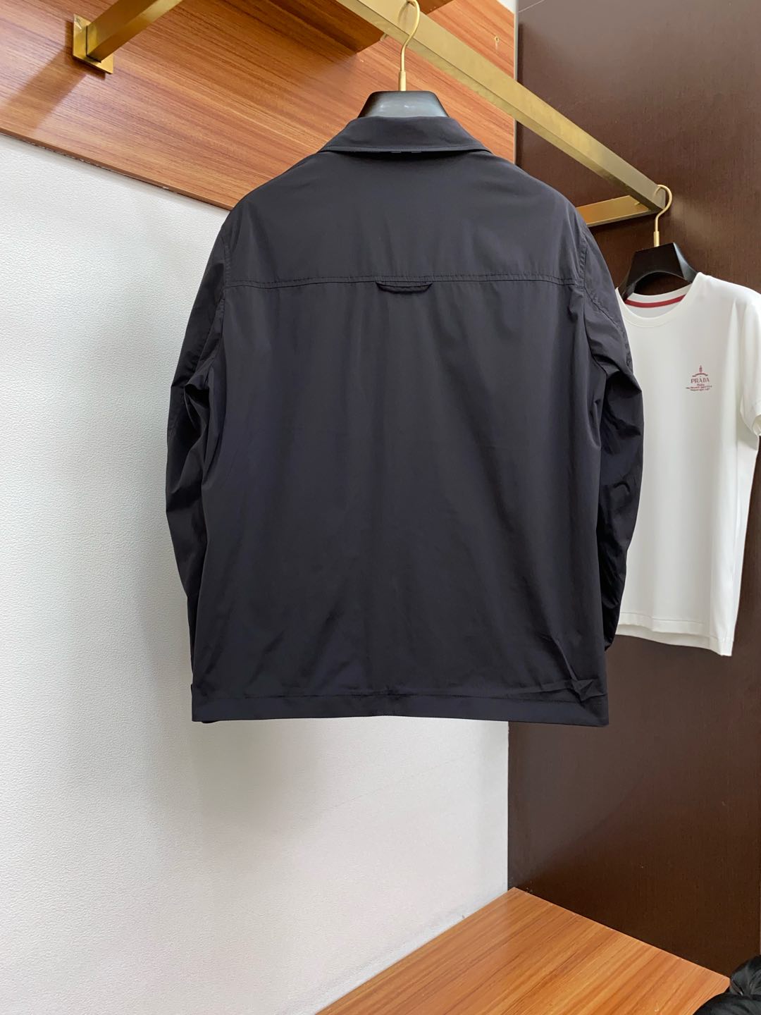  巴宝莉 25新品翻领双面外套 时尚帅气，简约百搭款 定制原版面料 不仅挺括 保持潮流的廓形，又穿着舒适
