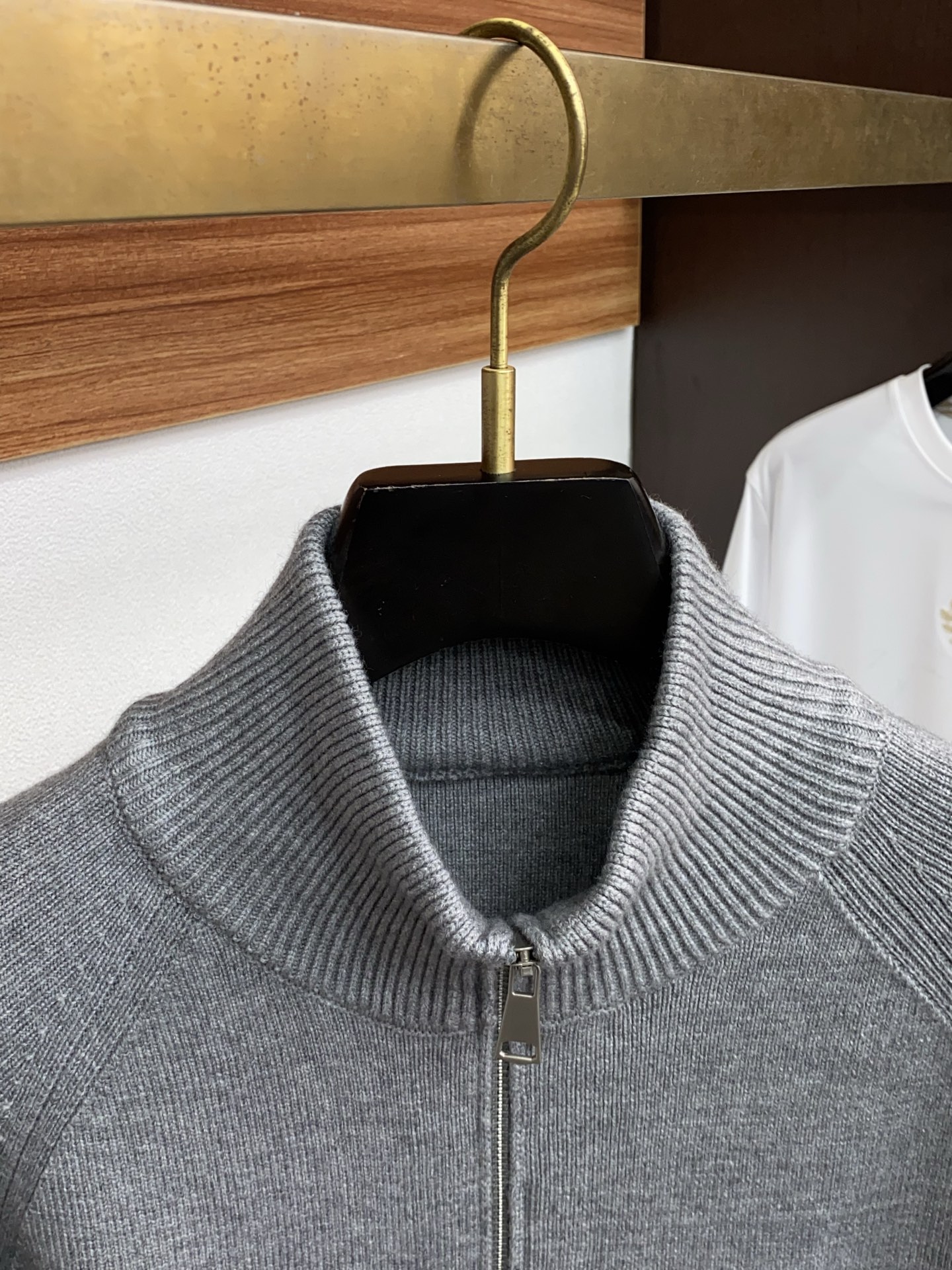 lP🆕 诺悠翩雅 2025ss早秋新款发布织针立领外套。春款外套！穿上就是舒适自在又显瘦的存在，慵懒而随