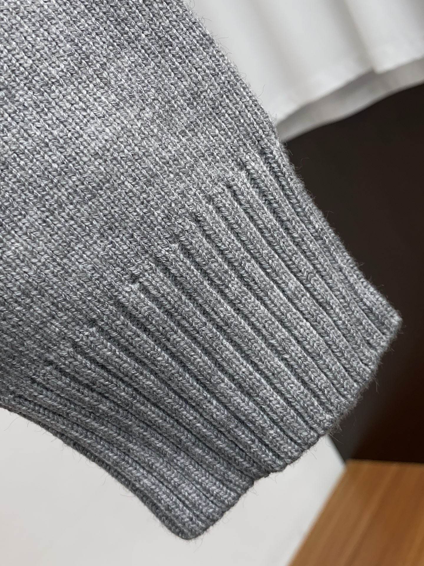 lP🆕 诺悠翩雅 2025ss早秋新款发布织针立领外套。春款外套！穿上就是舒适自在又显瘦的存在，慵懒而随