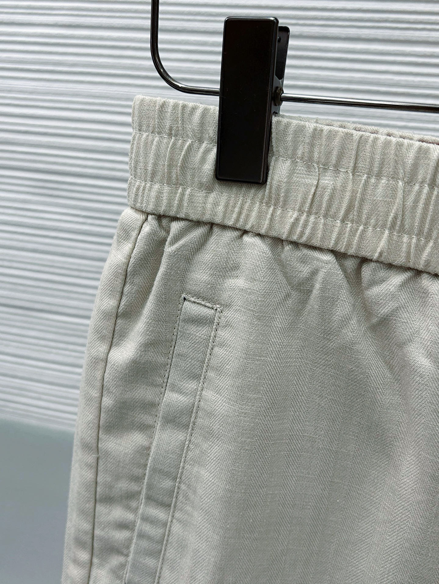 Loro Piana 诺悠翩雅 2026春夏季新款，最新休闲短裤。原版裤型上身休闲百搭 定制麻棉面料 l