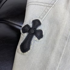 克罗心 男士牛仔裤原厂原布原洗水!进口原版水洗弹力面料,复杂的手工艺叠加,任何一个洗水环节多停留几秒都会变成完全不一样的 克罗心 男士牛仔裤原厂原布原洗水!进口原版水洗弹力面料,复杂的手工艺叠加,任何一个洗水环节多停留几秒都会变成完全不一样的
