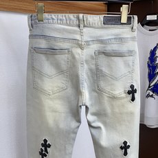 克罗心 男士牛仔裤原厂原布原洗水!进口原版水洗弹力面料,复杂的手工艺叠加,任何一个洗水环节多停留几秒都会变成完全不一样的 克罗心 男士牛仔裤原厂原布原洗水!进口原版水洗弹力面料,复杂的手工艺叠加,任何一个洗水环节多停留几秒都会变成完全不一样的