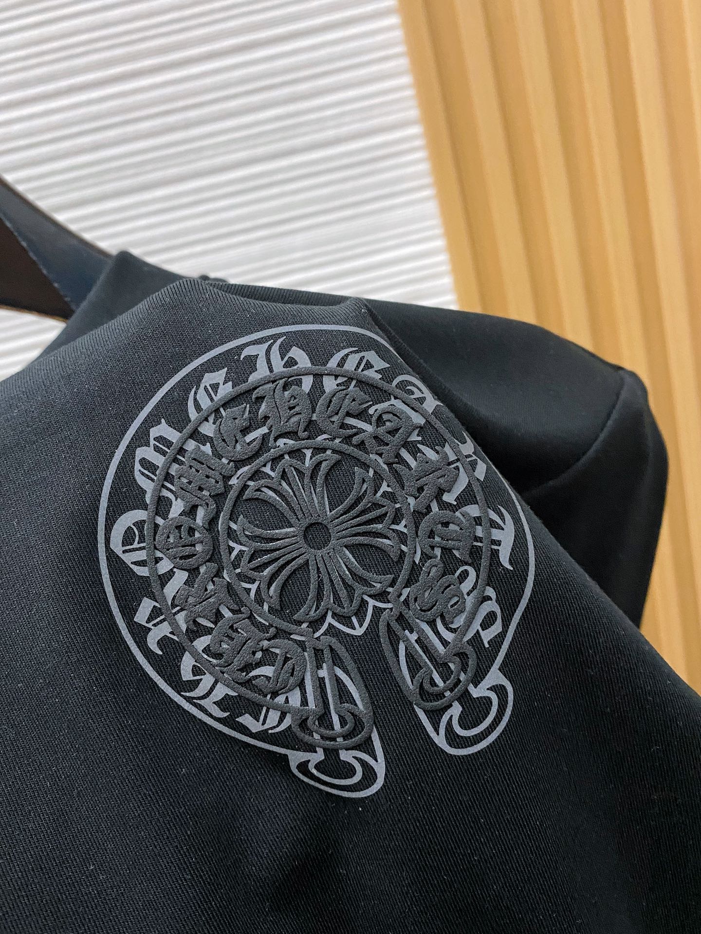 克罗心 s-2xL 26秋冬男装专柜官网新品短袖打底 爆款面料超好 人气推荐秋冬必备卫布男士圆领短袖 正面饰有经典图标刺