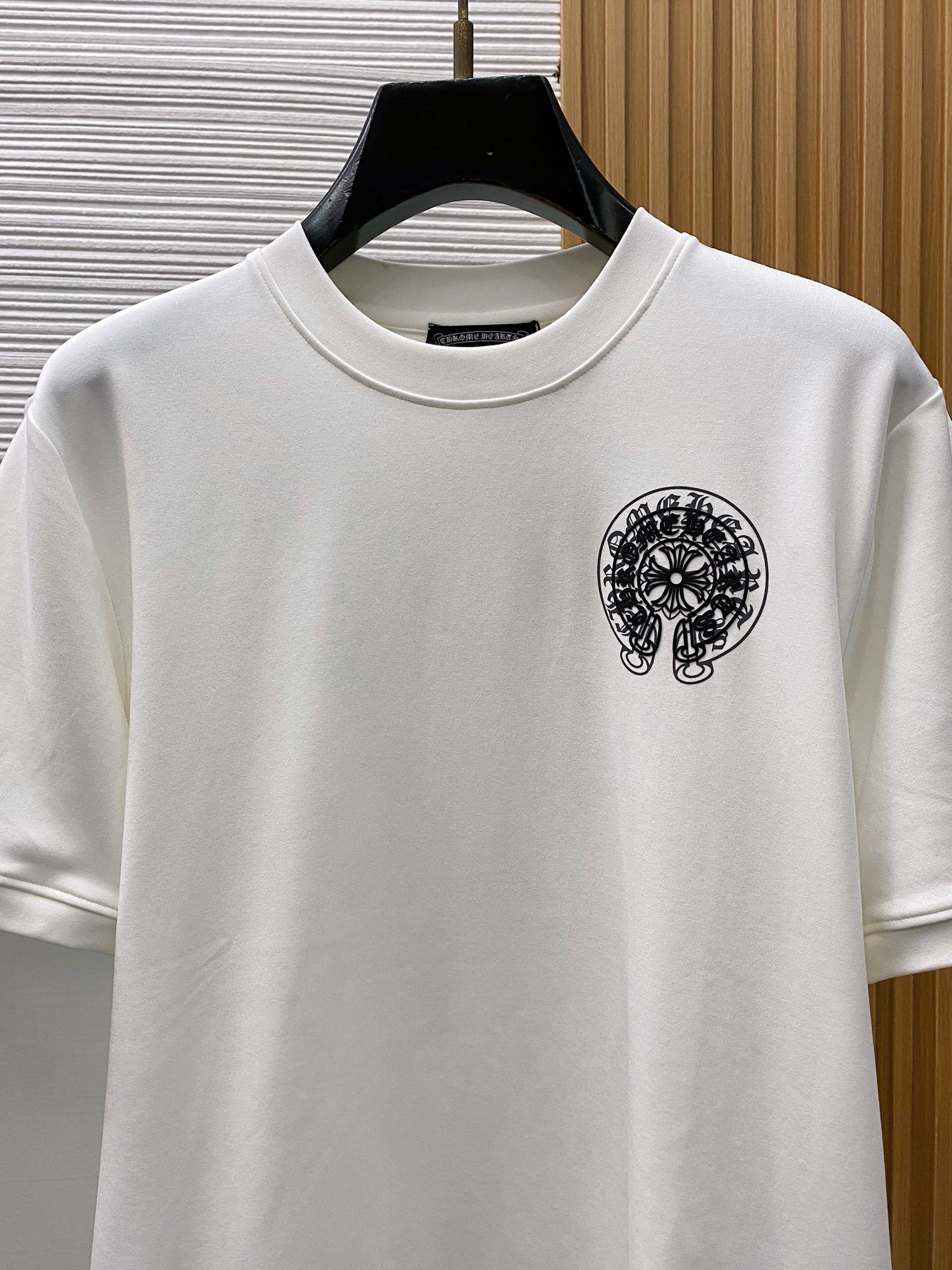 克罗心 s-2xL 26秋冬男装专柜官网新品短袖打底 爆款面料超好 人气推荐秋冬必备卫布男士圆领短袖 正面饰有经典图标刺
