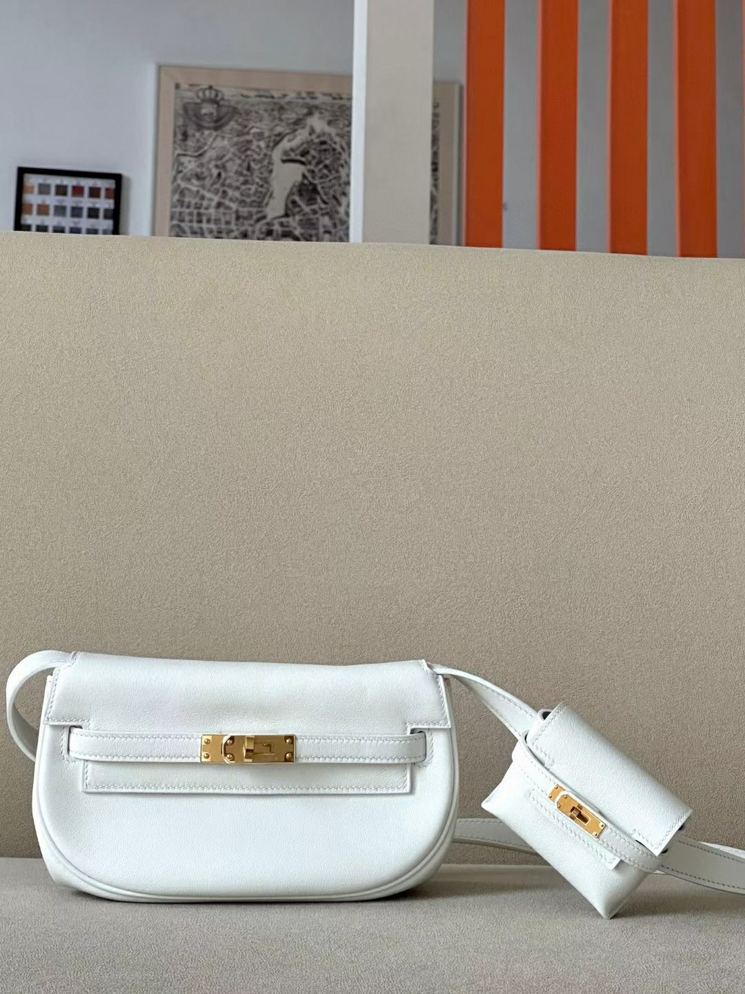 Hermès Kelly moove swift leather etoupe gray 18 cream white gold buckle new model is released, can be carried on the shoulder, crossbody, and can