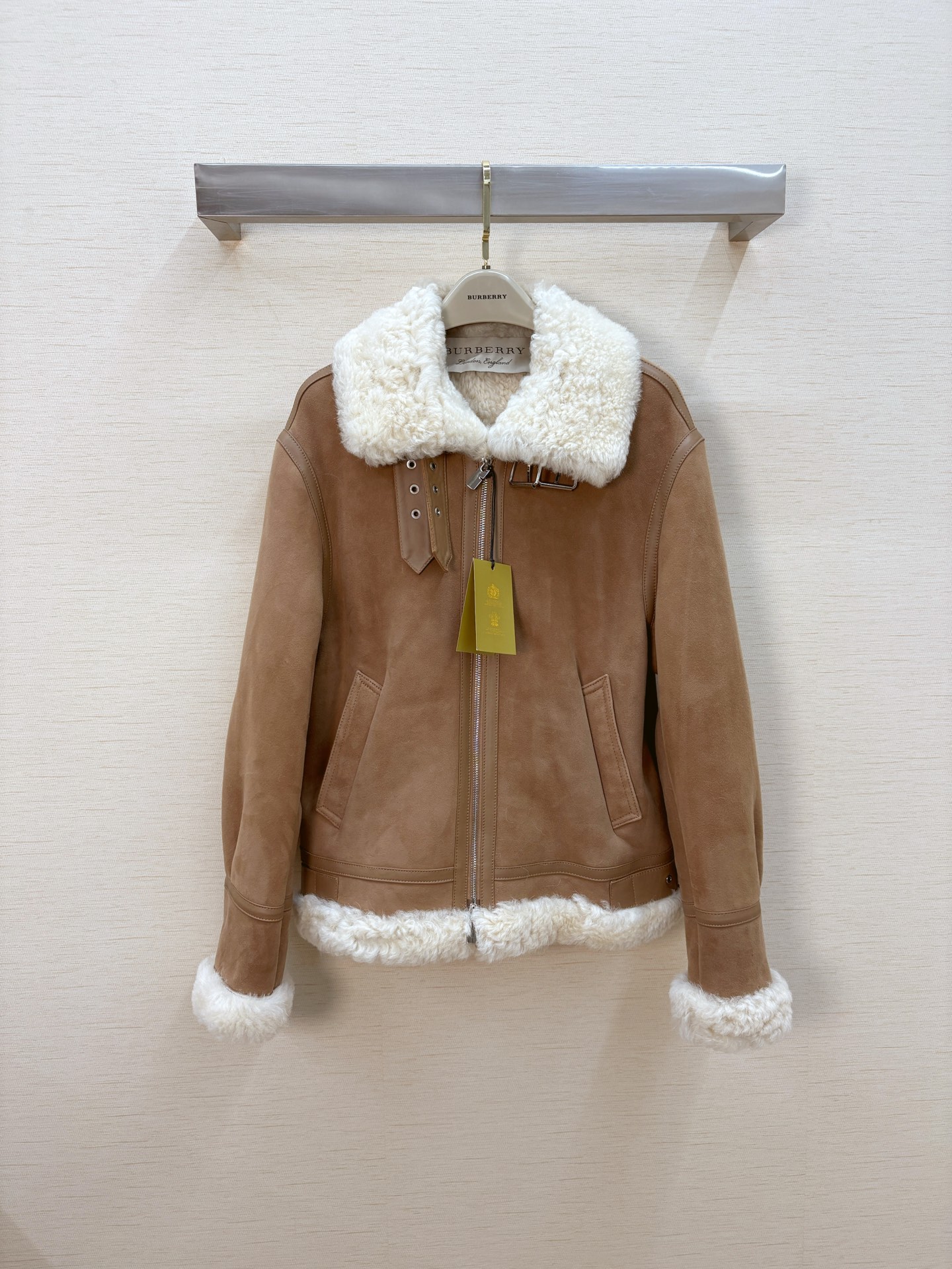 NO:931459,2025, new BURB*RRY imported fur integrated, all real shots, Burberry-clothing, burberry,198609092025,上新BURB*RRY进口皮毛一体,全部实拍,博柏利-服装,burberry,,Women's clothing