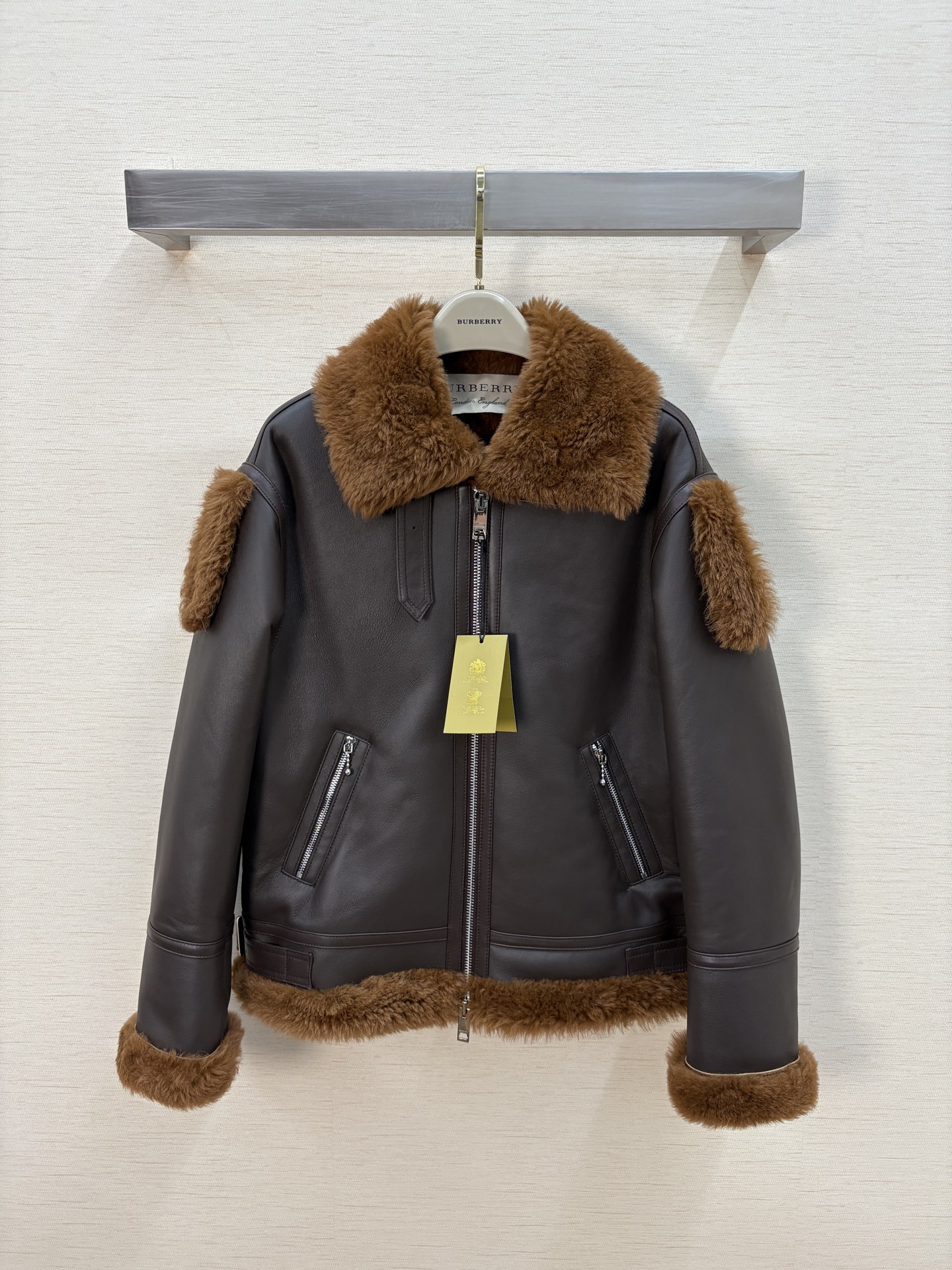 NO:636022,2025 new BURB*RRY imported fur one-piece, all real shots, Burberry-clothing, burberry, alexander wang198609092025上新BURB*RRY进口皮毛一体,全部实拍,博柏利-服装,burberry,alexander wang,Women's clothing