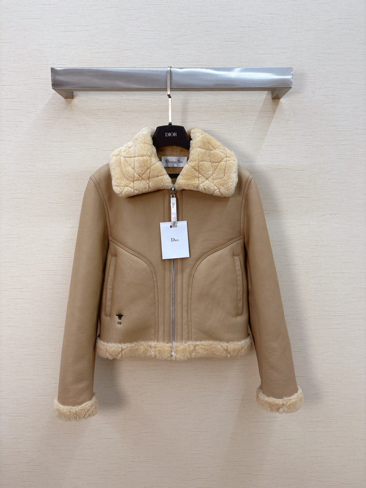 NO:636028,2025, new Di*r imported fur one piece, all real shots p, Dior-clothing, dior, alexander wang198609092025,上新Di*r进口皮毛一体,全部实拍p,迪奥-服装,dior,alexander wang,Women's clothing