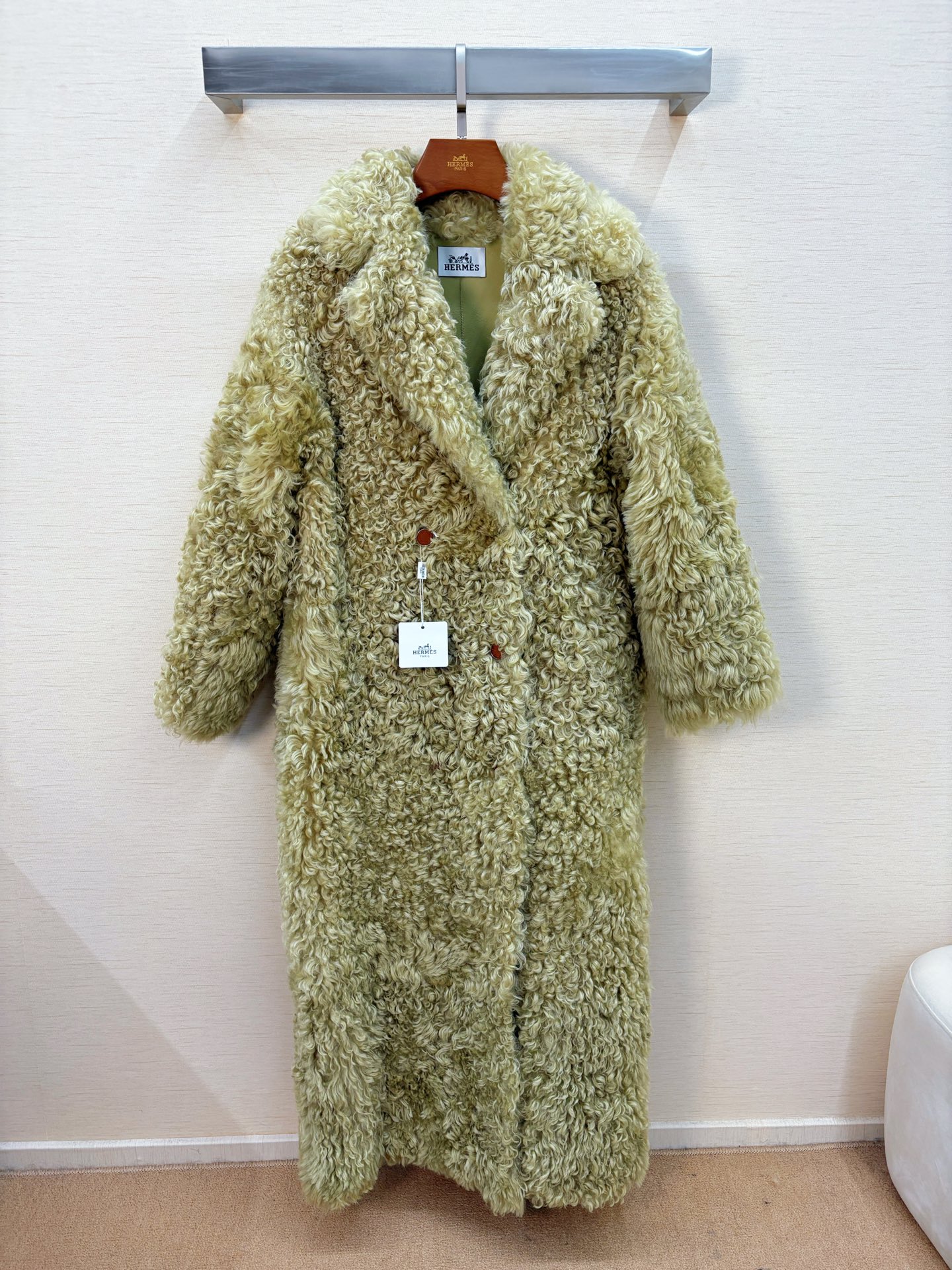 NO:931574,2025 new HER*ES long imported fur all-in-one, all real shots, Hermès-clothing, hermes,198609092025上新HER*ES长款进口皮毛一体,全部实拍,爱马仕-服装,hermes,,Women's clothing