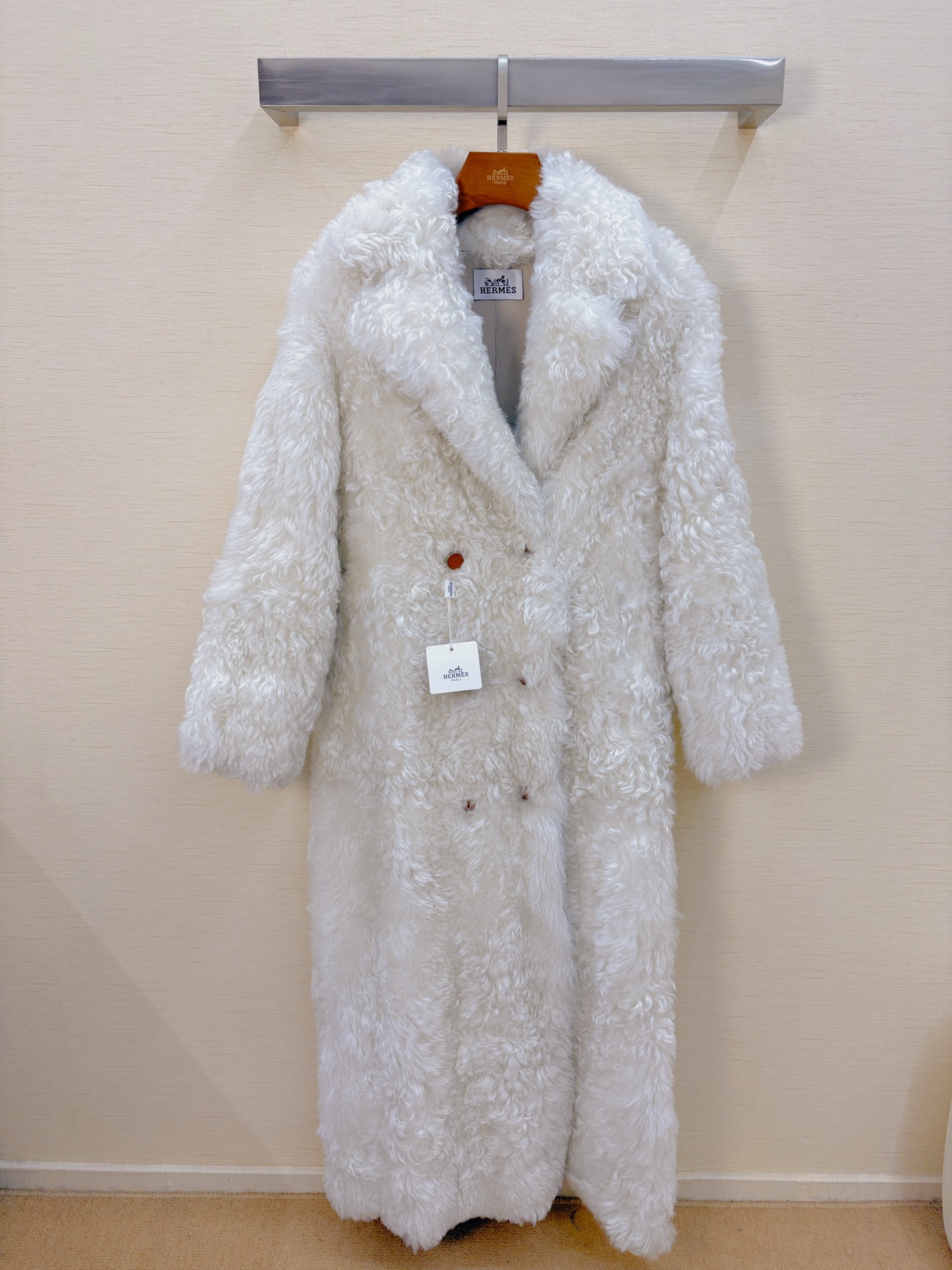NO:636008,2025 new HER*ES long imported fur all-in-one, all real shots, Hermès-clothing, hermes, alexander wang198609092025上新HER*ES长款进口皮毛一体,全部实拍,爱马仕-服装,hermes,alexander wang,Women's clothing